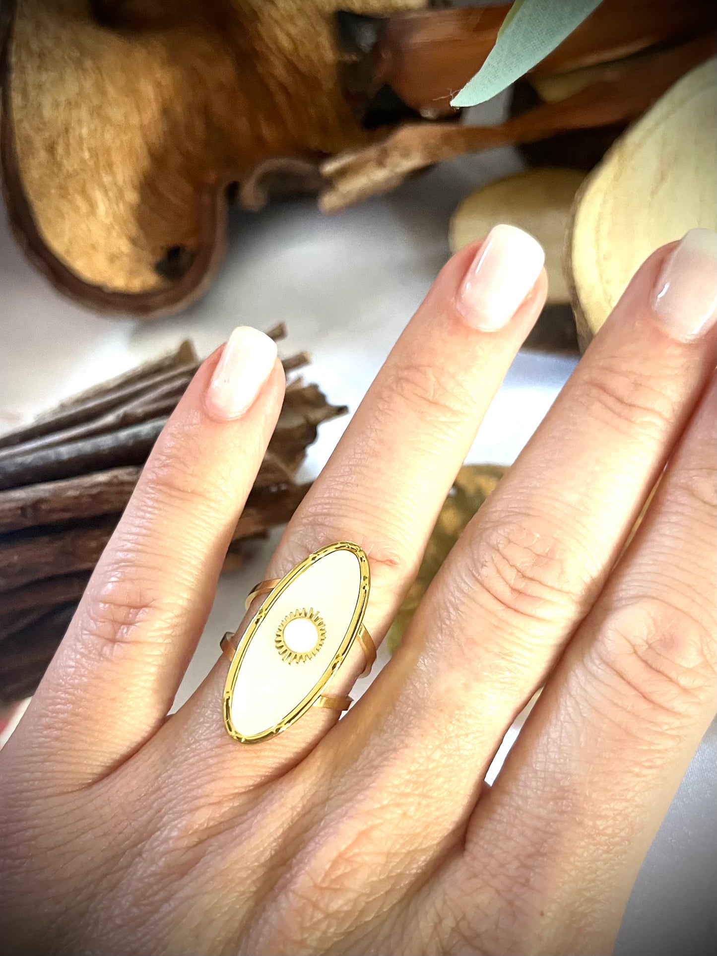 TRÉSOR l Bague ajustable dorée blanche