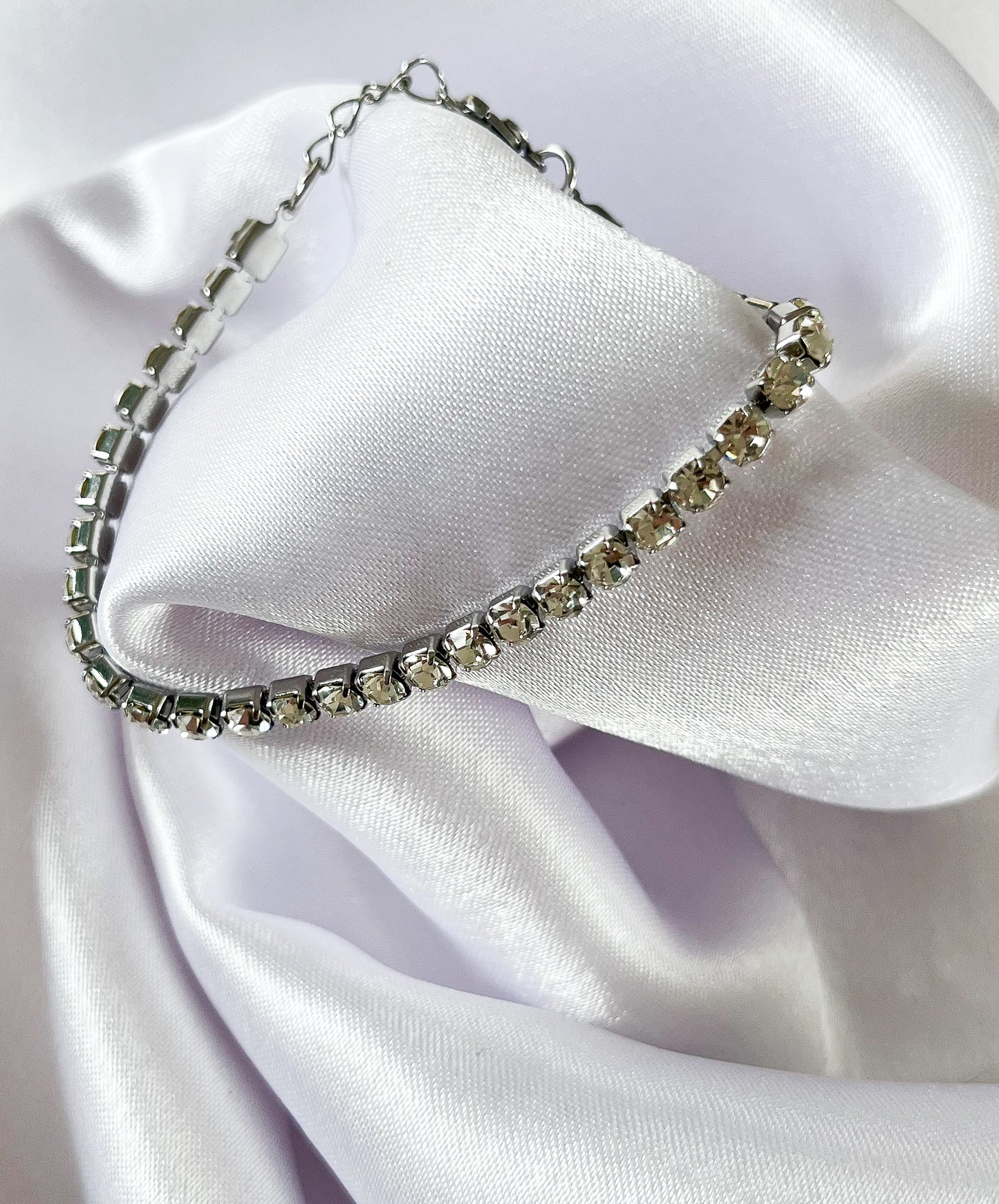 SONIA l Bracelet doré ou argenté serti de strass