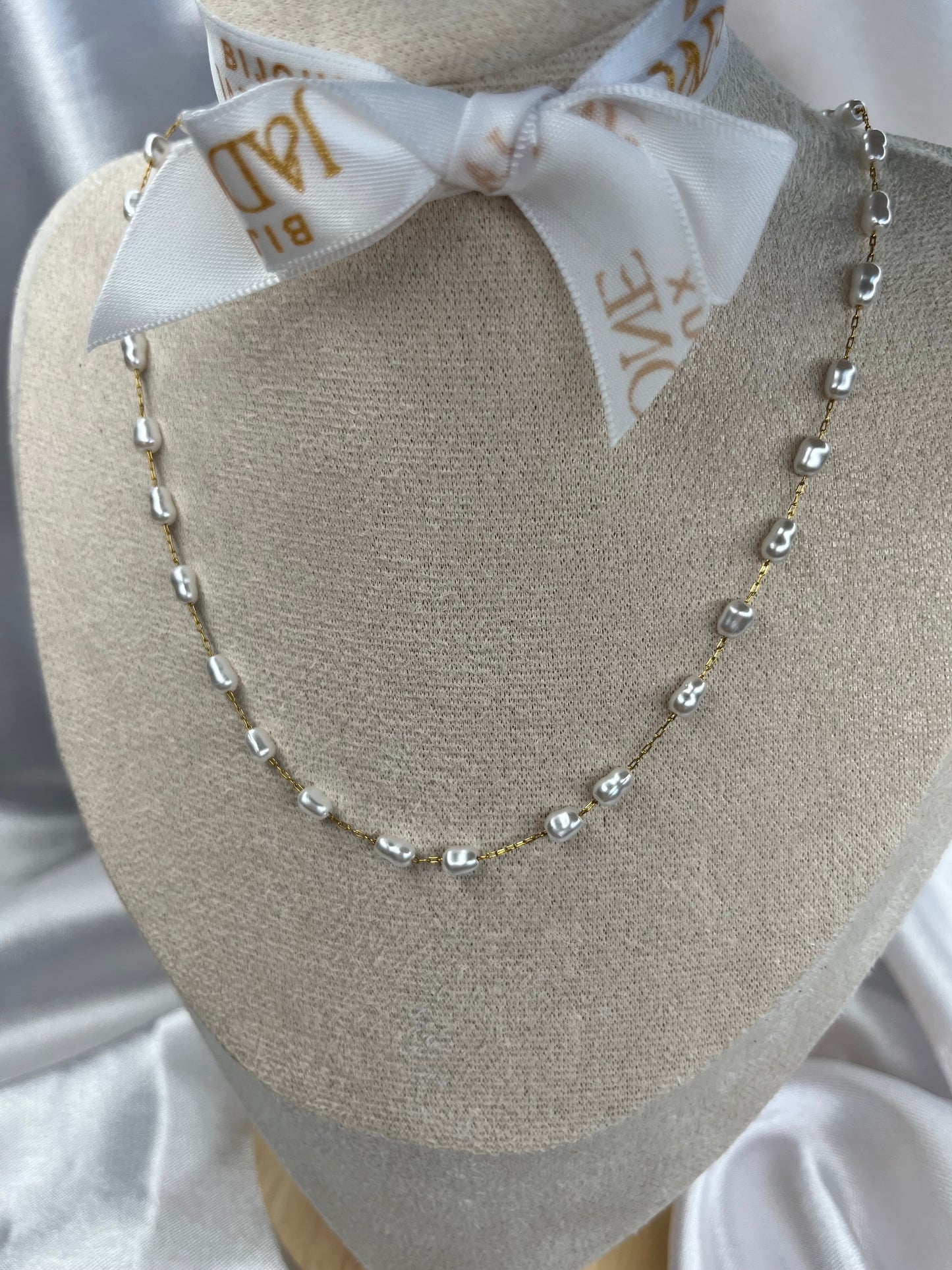 ANDREA l Collier doré et perles d'eau douce