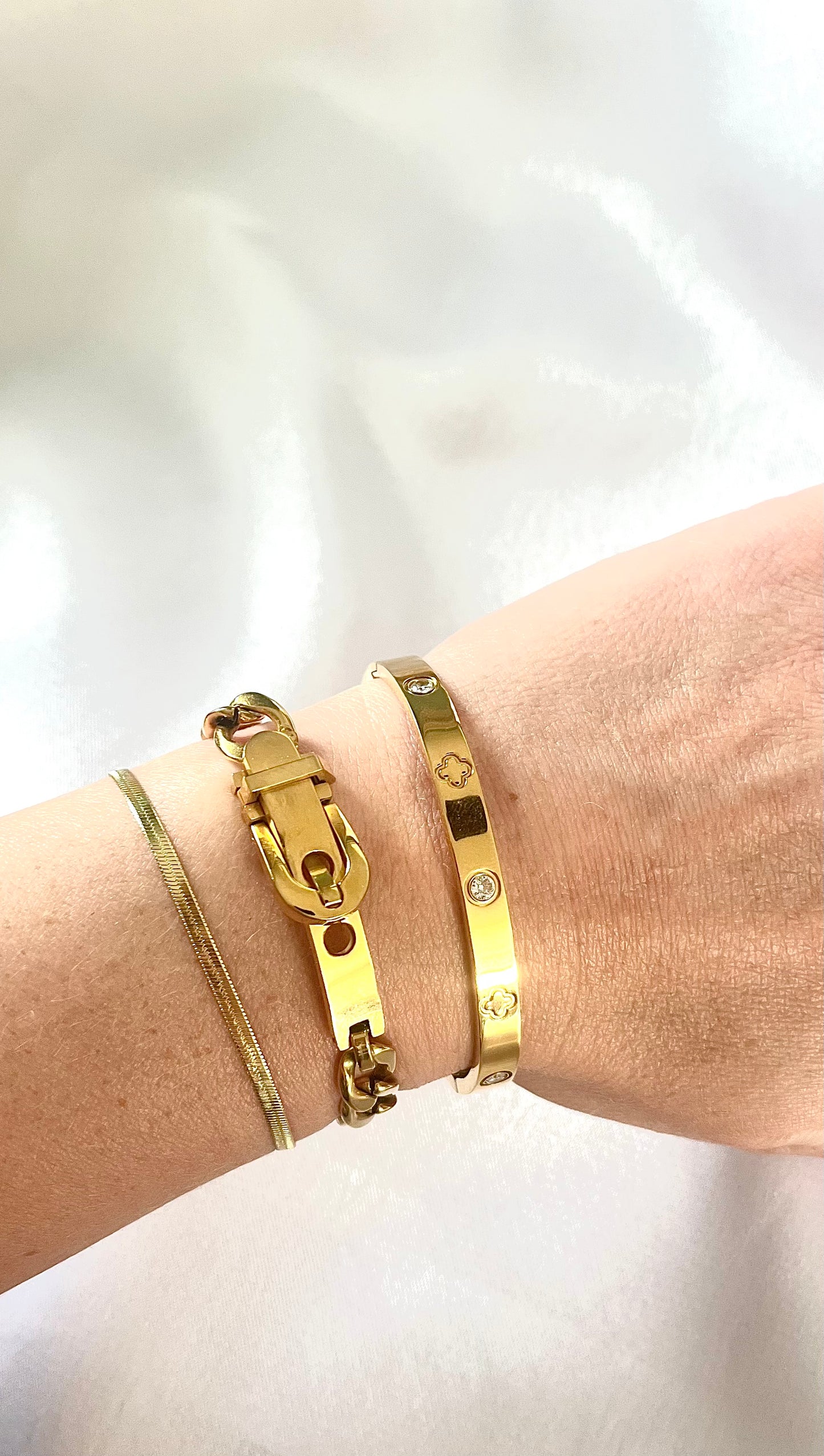 CORALIE l Bracelet jonc doré en acier inoxydable