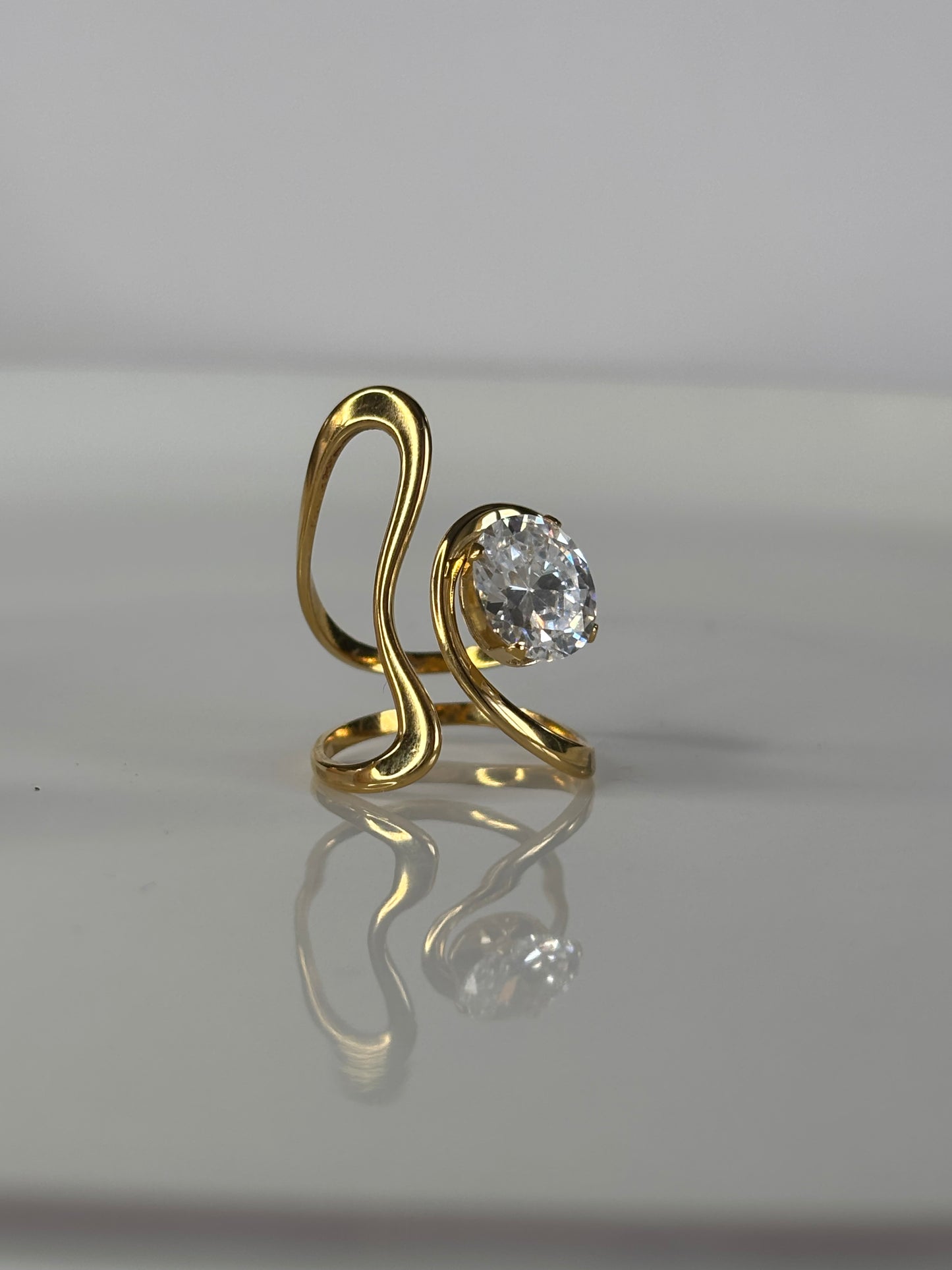 Zaina l bague ajustable dorée et zircon blanc
