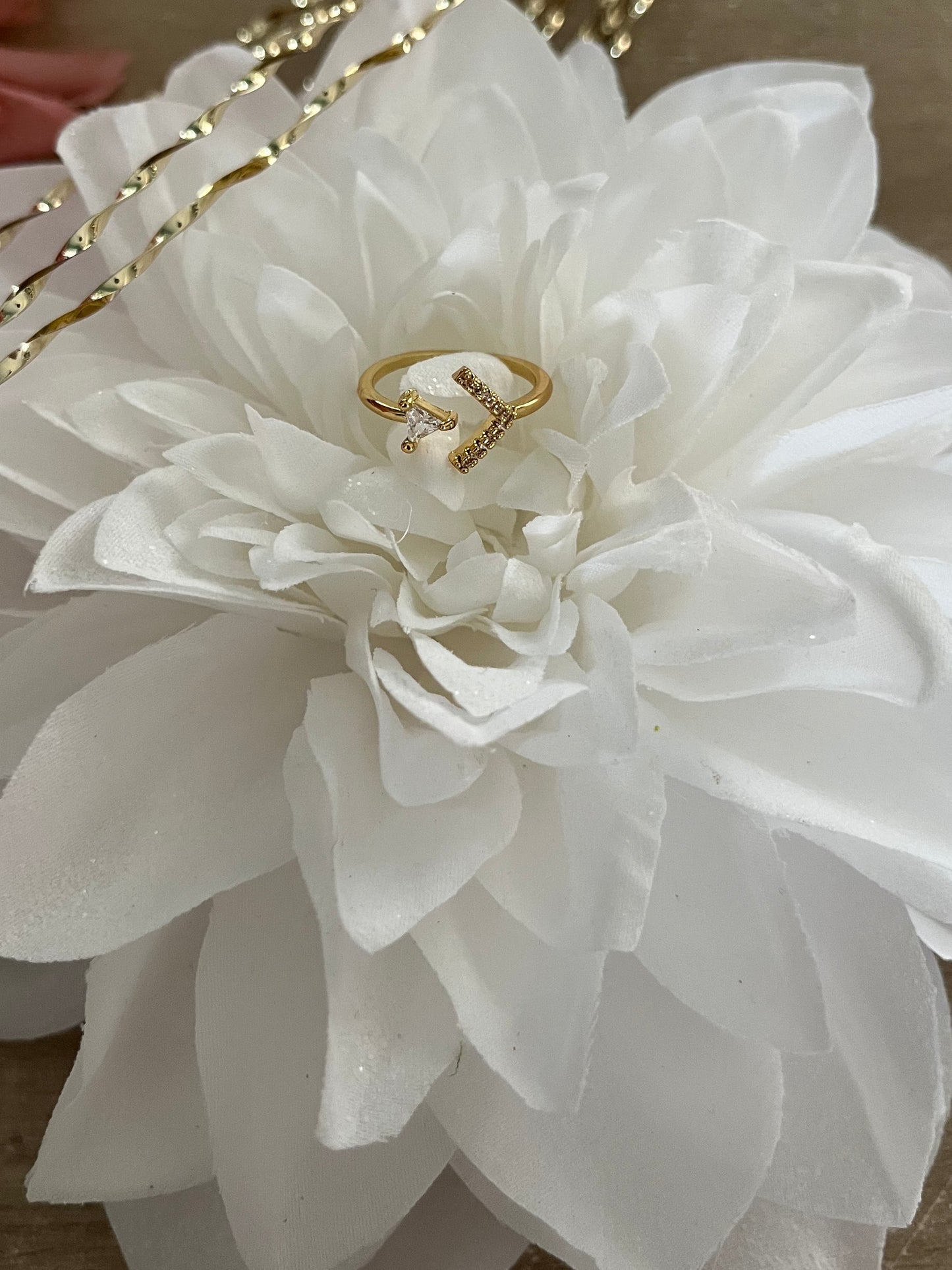 Beauty l bague ajustable dorée