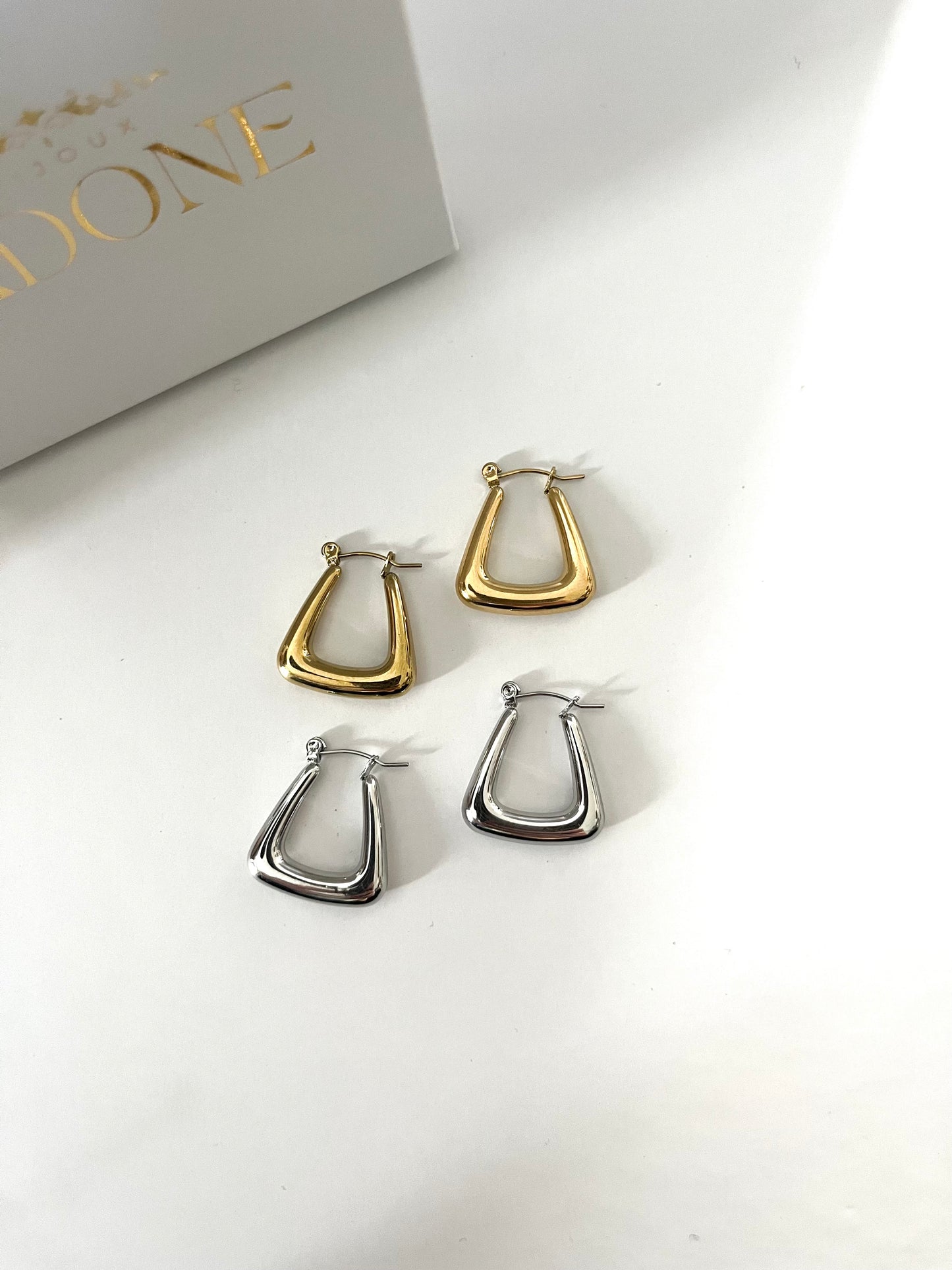 THiLELi l Boucles d'oreilles dorées ou argentées