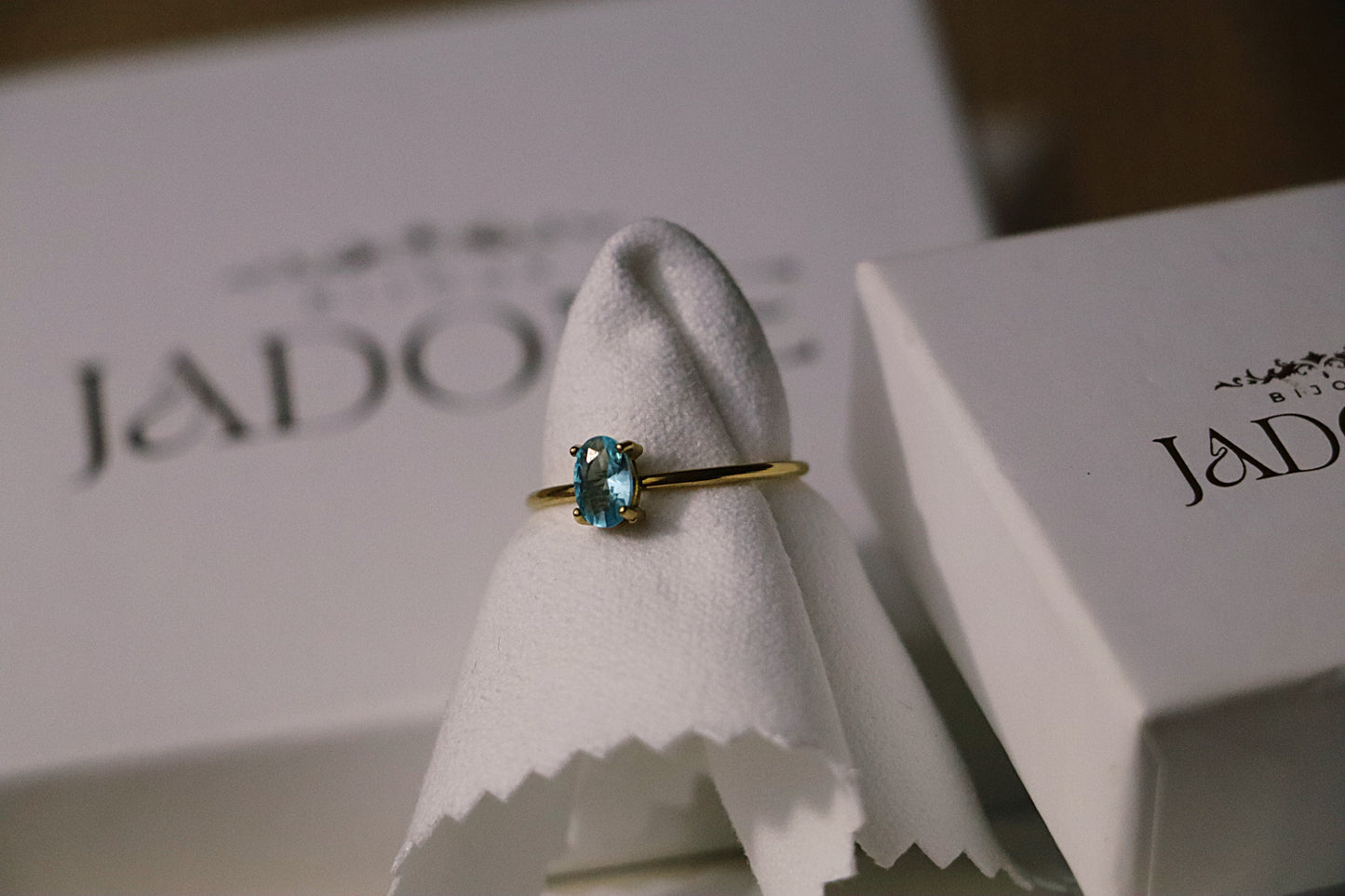 AZUR l Bague dorée en acier inoxydable et pierre serti