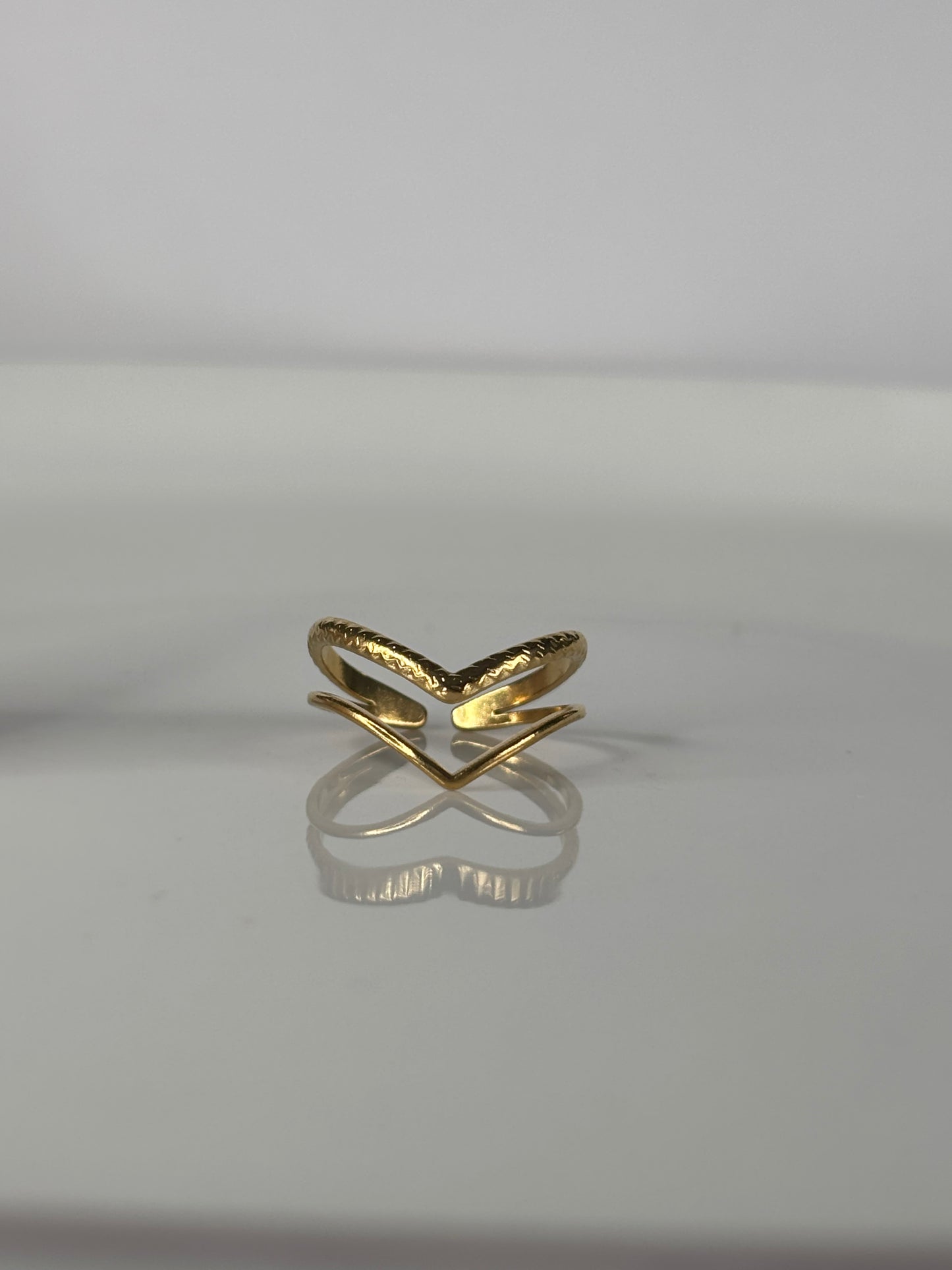 Adelie l Bague dorée ajustable