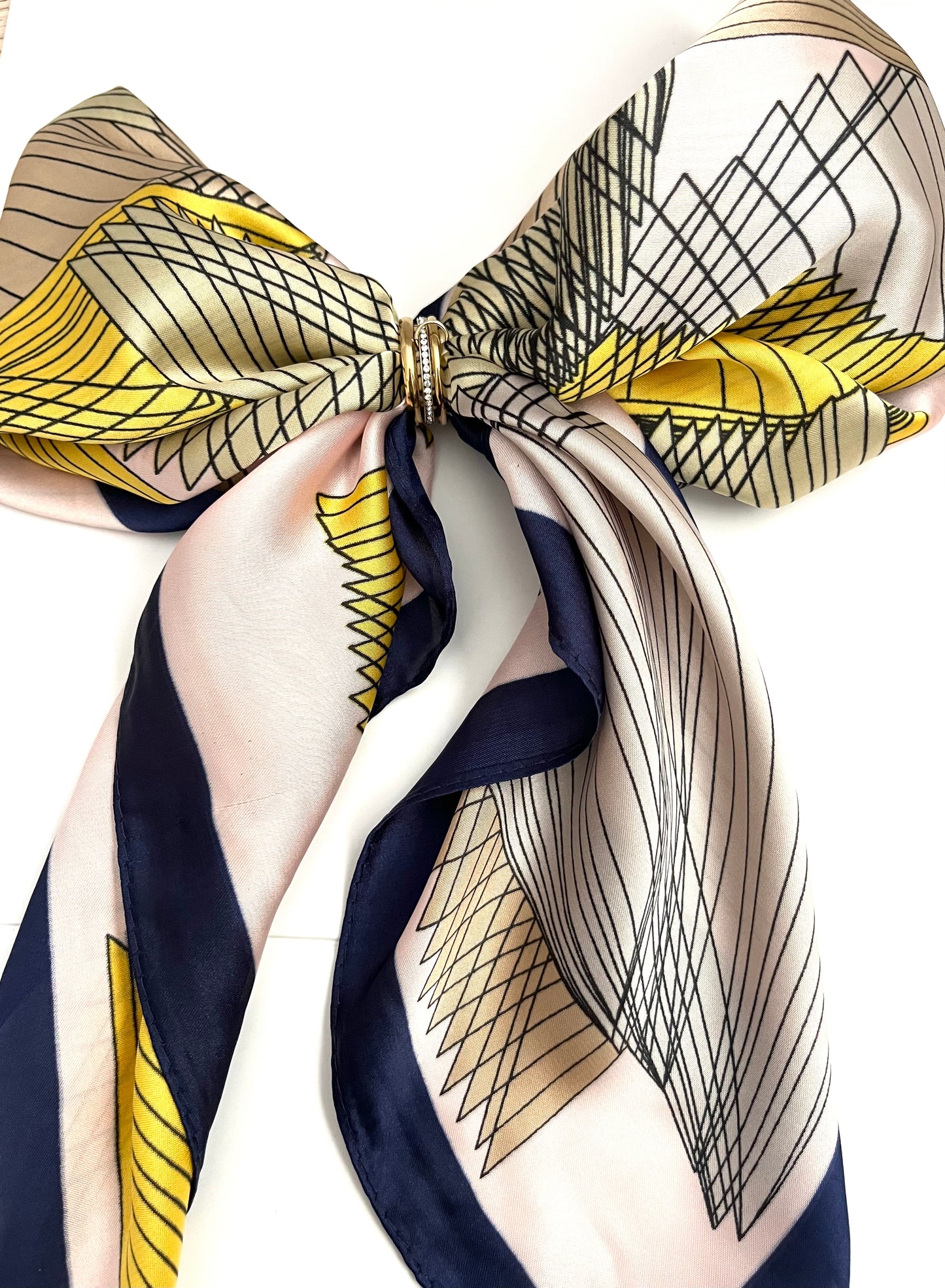 Soleil l Foulard chic jaune et bleu