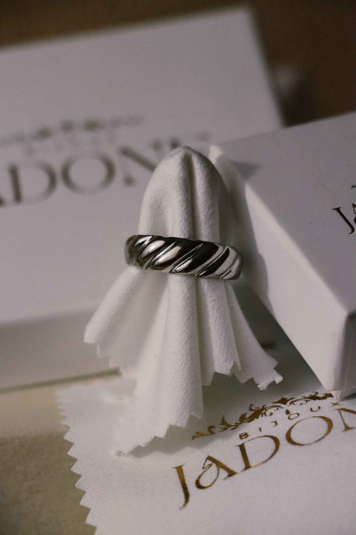 LUNE l Bague effet croissant dorée et argentée