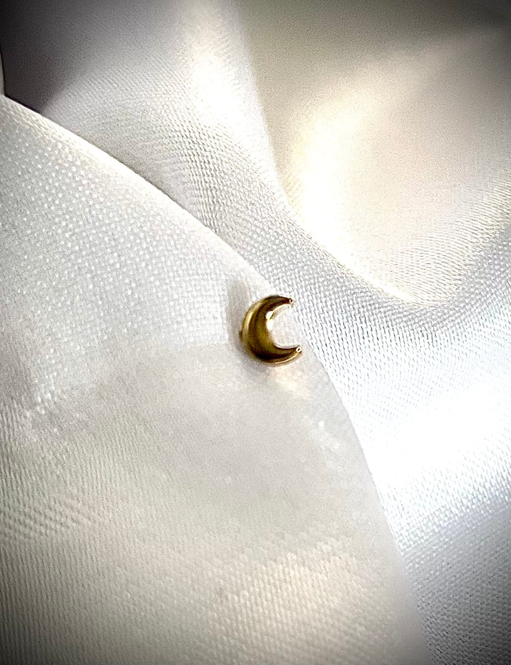 MOON l Boucles d'oreilles dorées en acier inoxydable