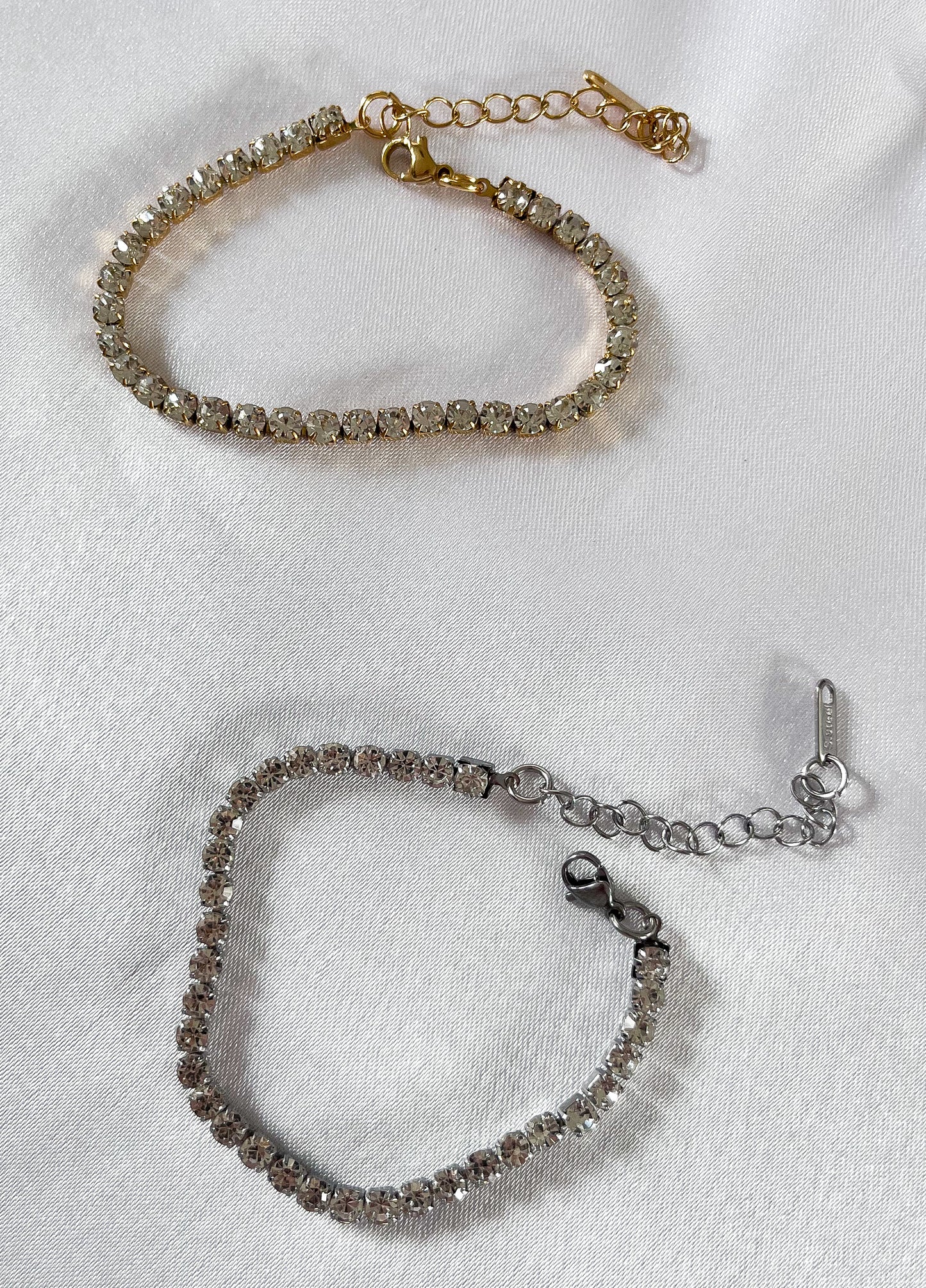 SONIA l Bracelet doré ou argenté serti de strass