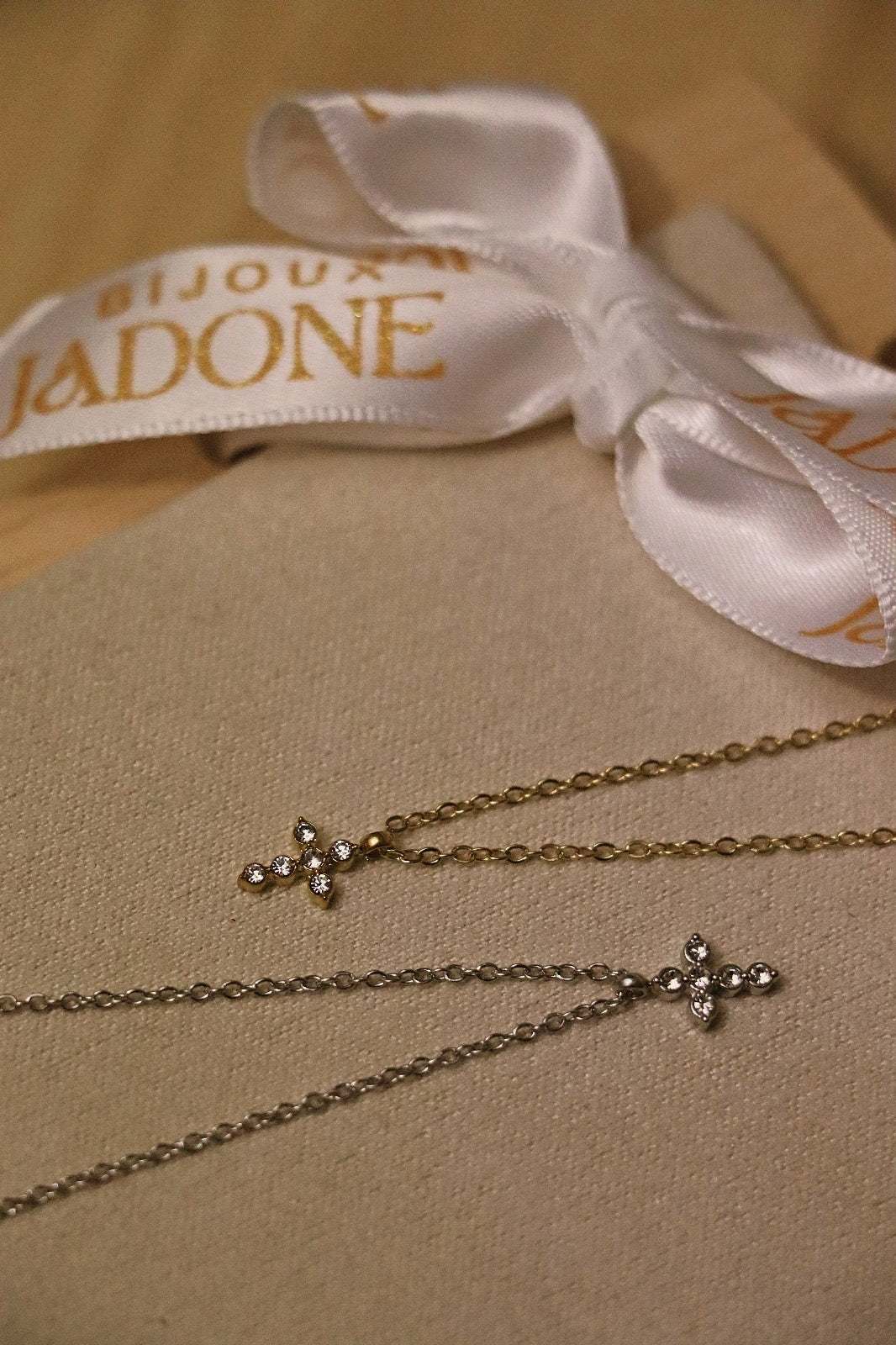 LENAIC l Collier doré ou argenté serti de zircon blanc