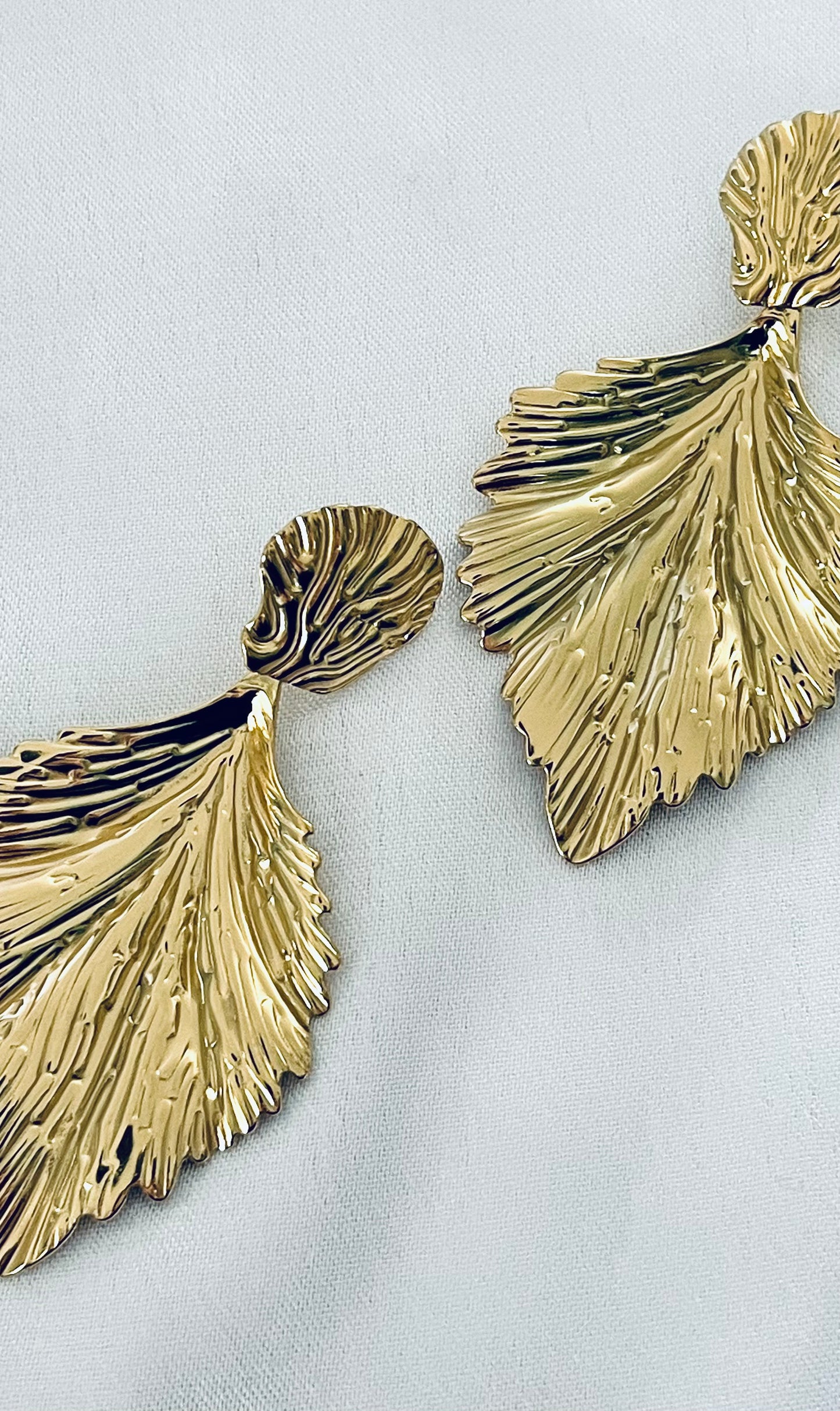 DORINE l Boucles d'oreilles feuilles dorées