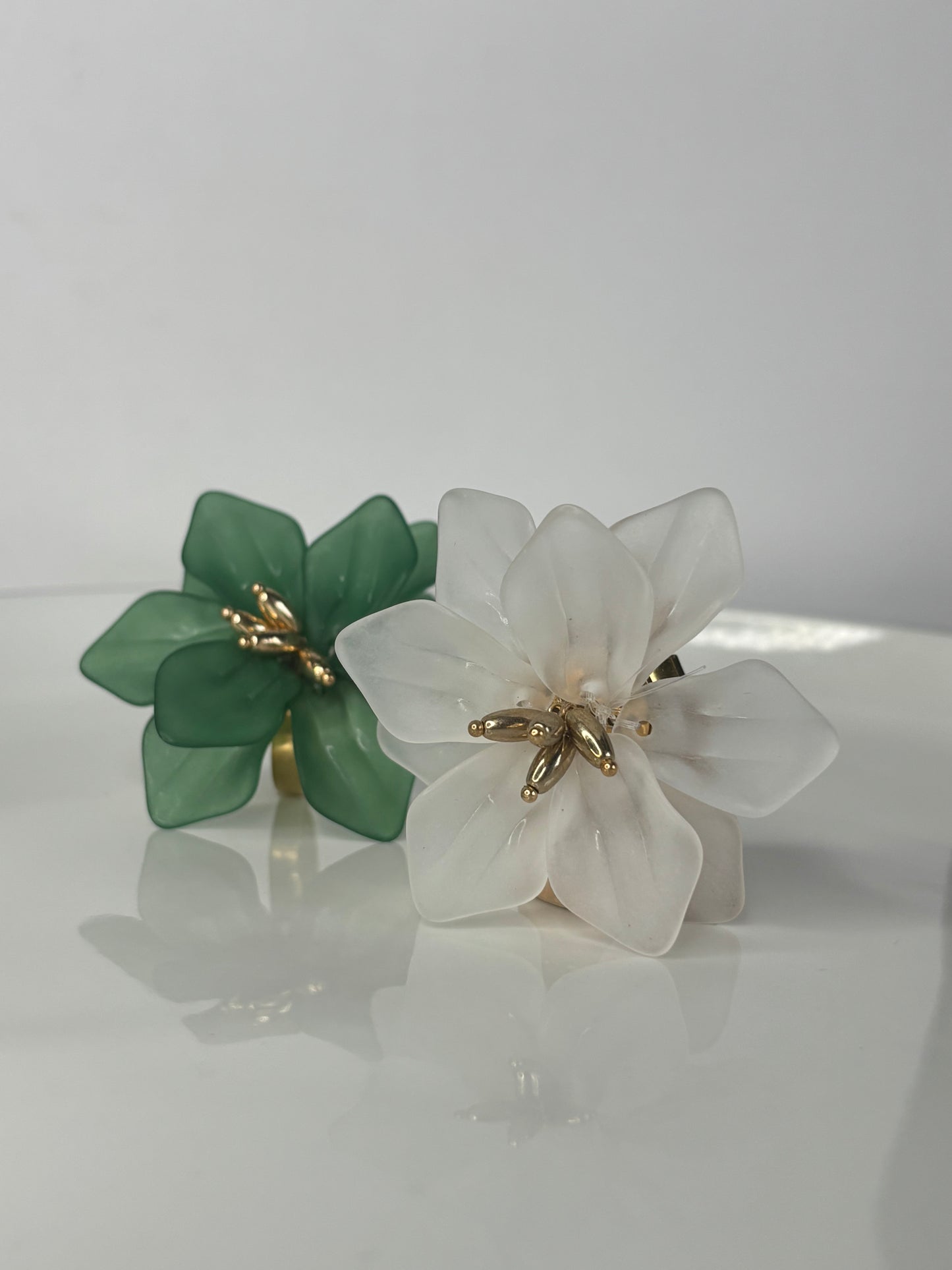 Mariana l Bague fleur ajustable