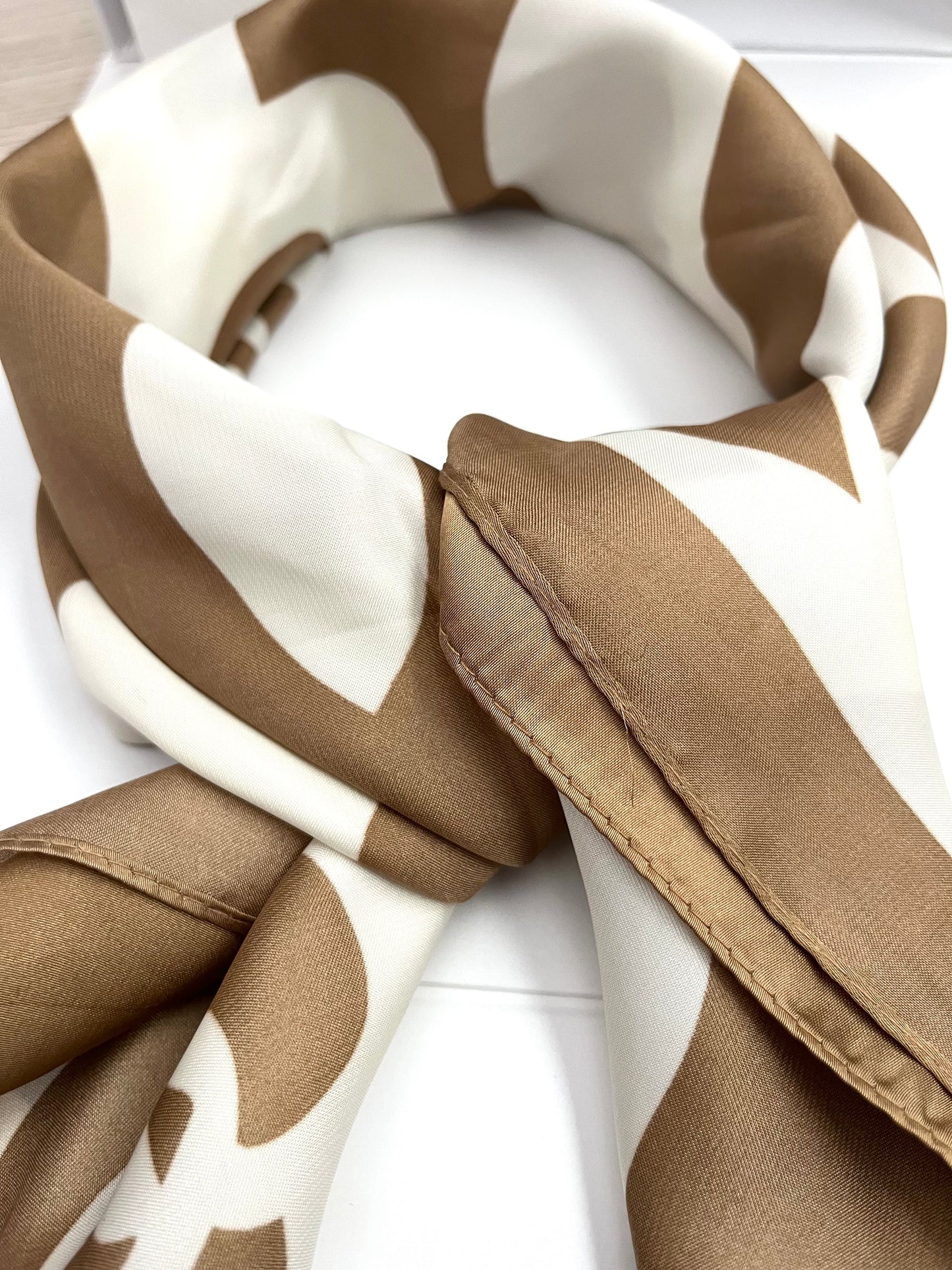Esmee l Foulard chic carré