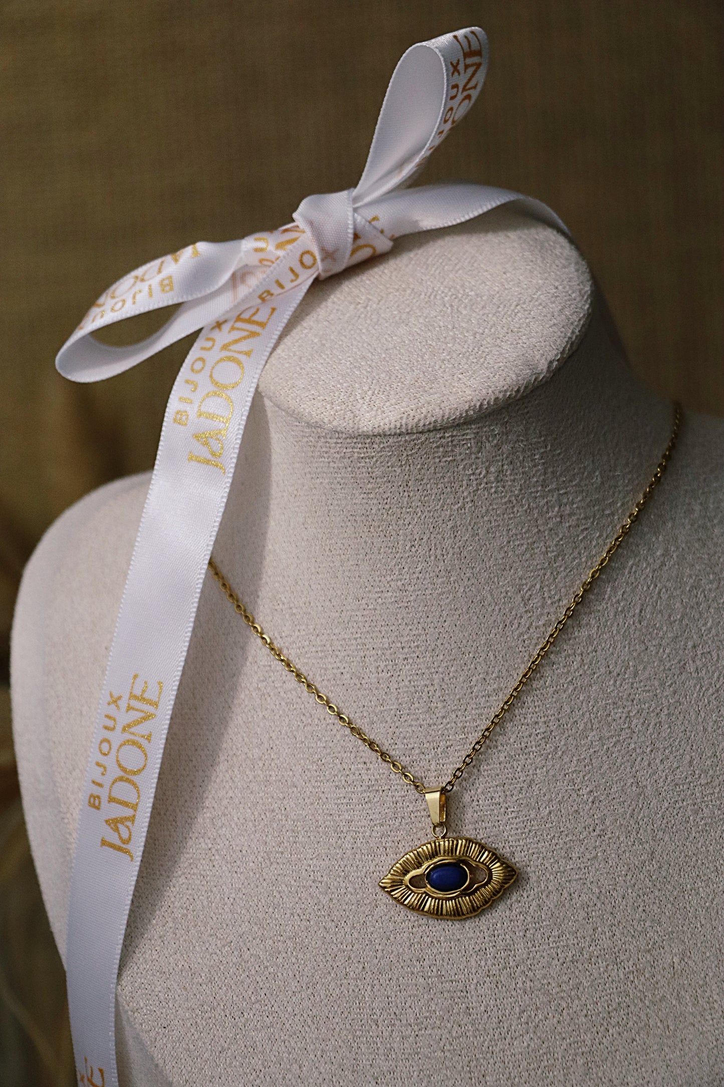 KEDA l Collier doré œil et pierre bleu