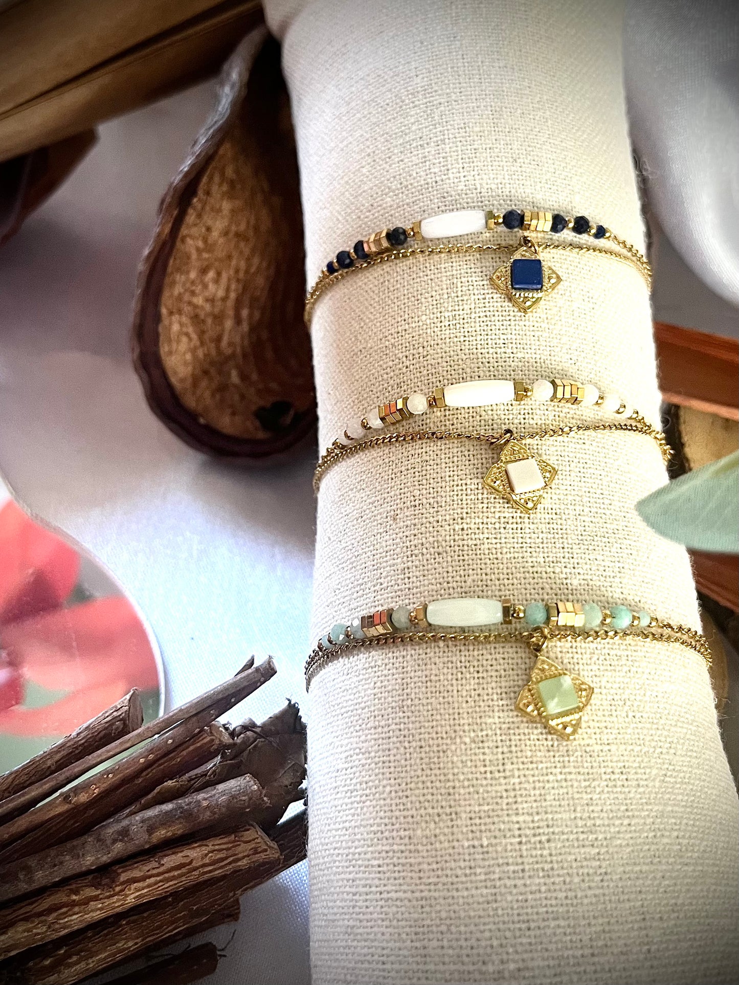 VIRGINIA l Bracelet doré double et perle