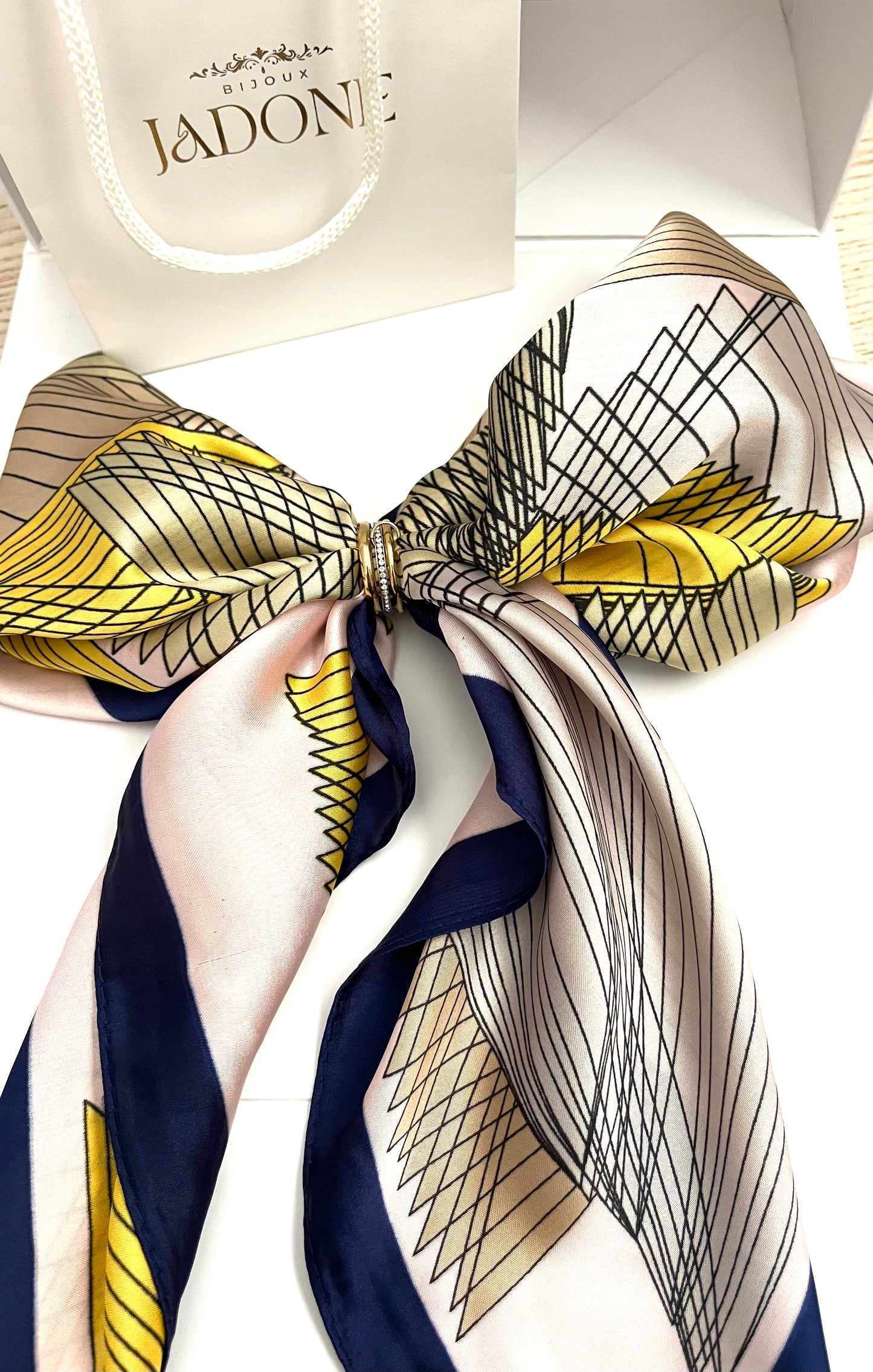Soleil l Foulard chic jaune et bleu