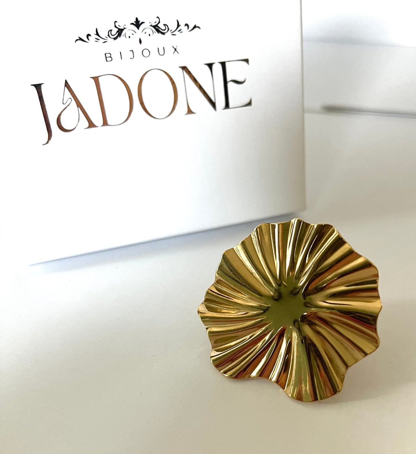 MATHILDE l Bague ajustable imposante dorée