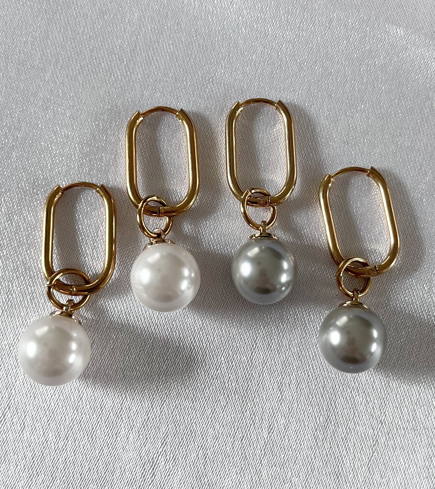 ONLY l Boucles d'oreilles dorées à perle