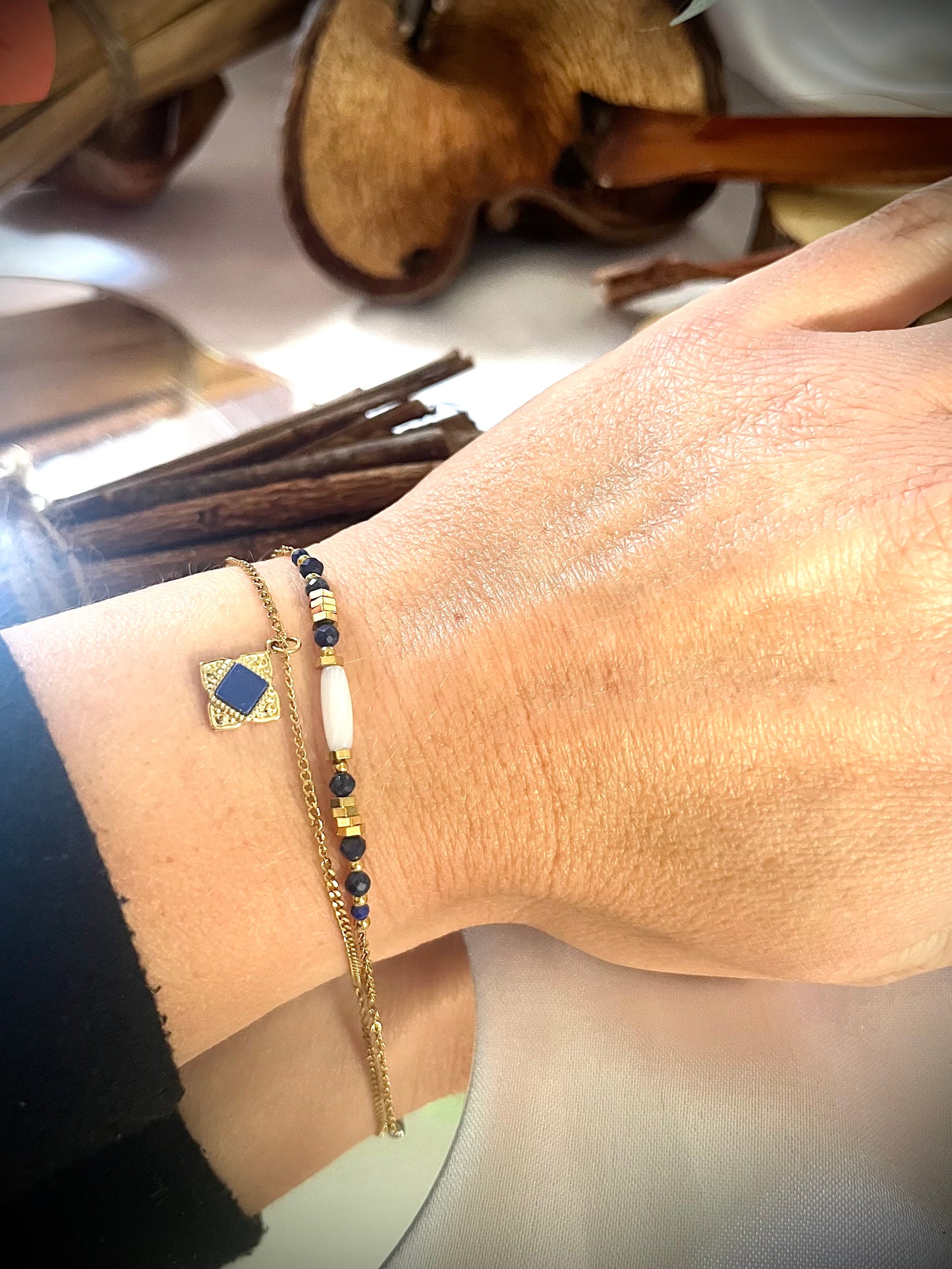 VIRGINIA l Bracelet doré double et perle