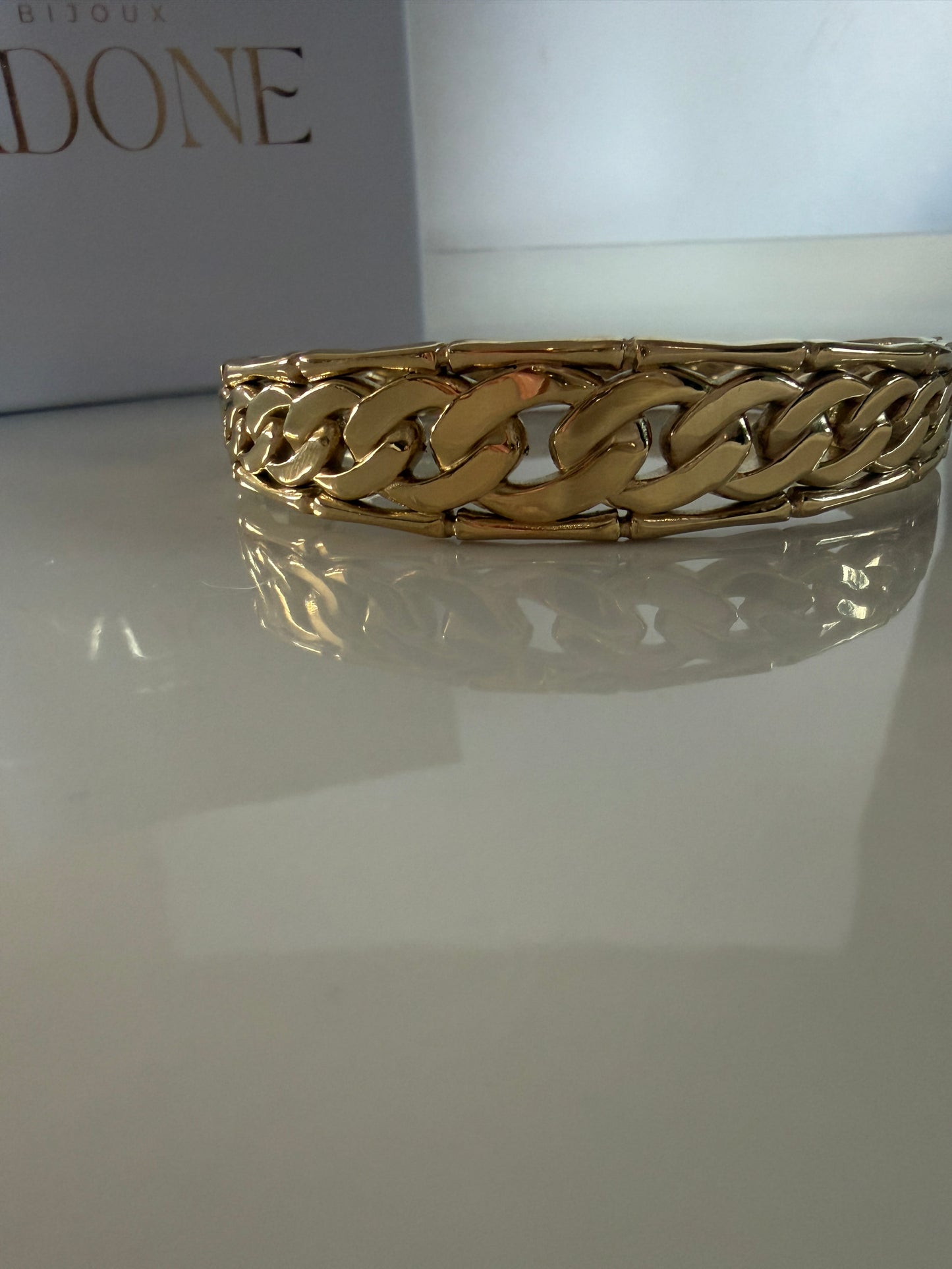 Daphné l Jonc doré