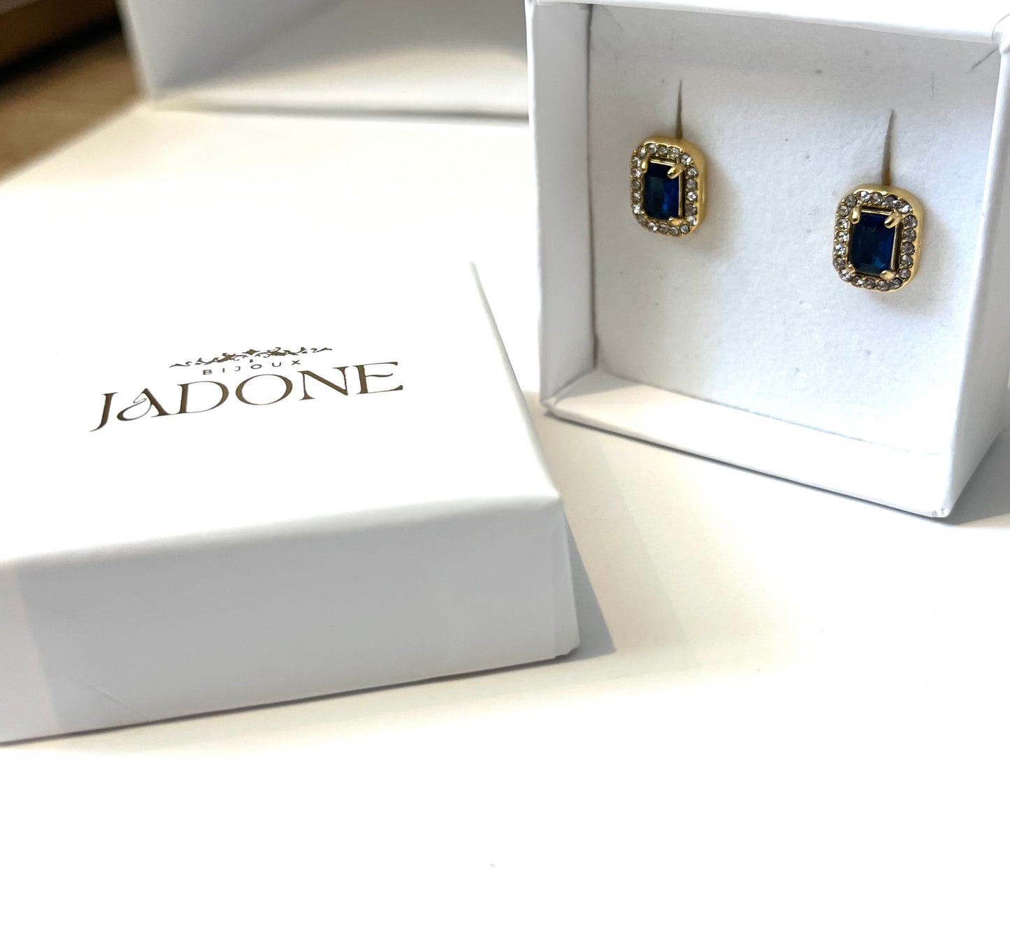 SOANA l Boucles d'oreilles dorées et zircon