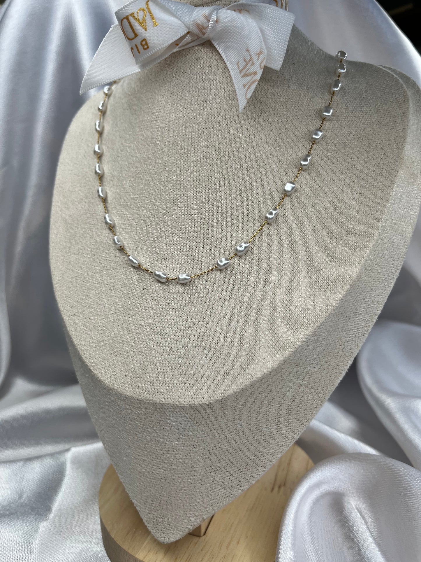 ANDREA l Collier doré et perles d'eau douce