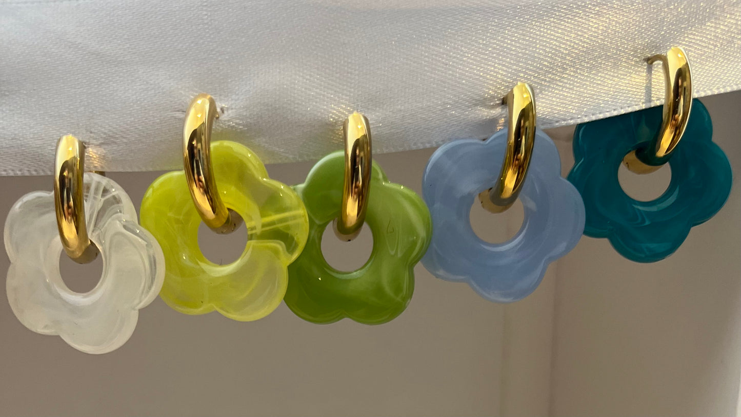 VILADY l Boucles d'oreilles créoles à fleur colorés