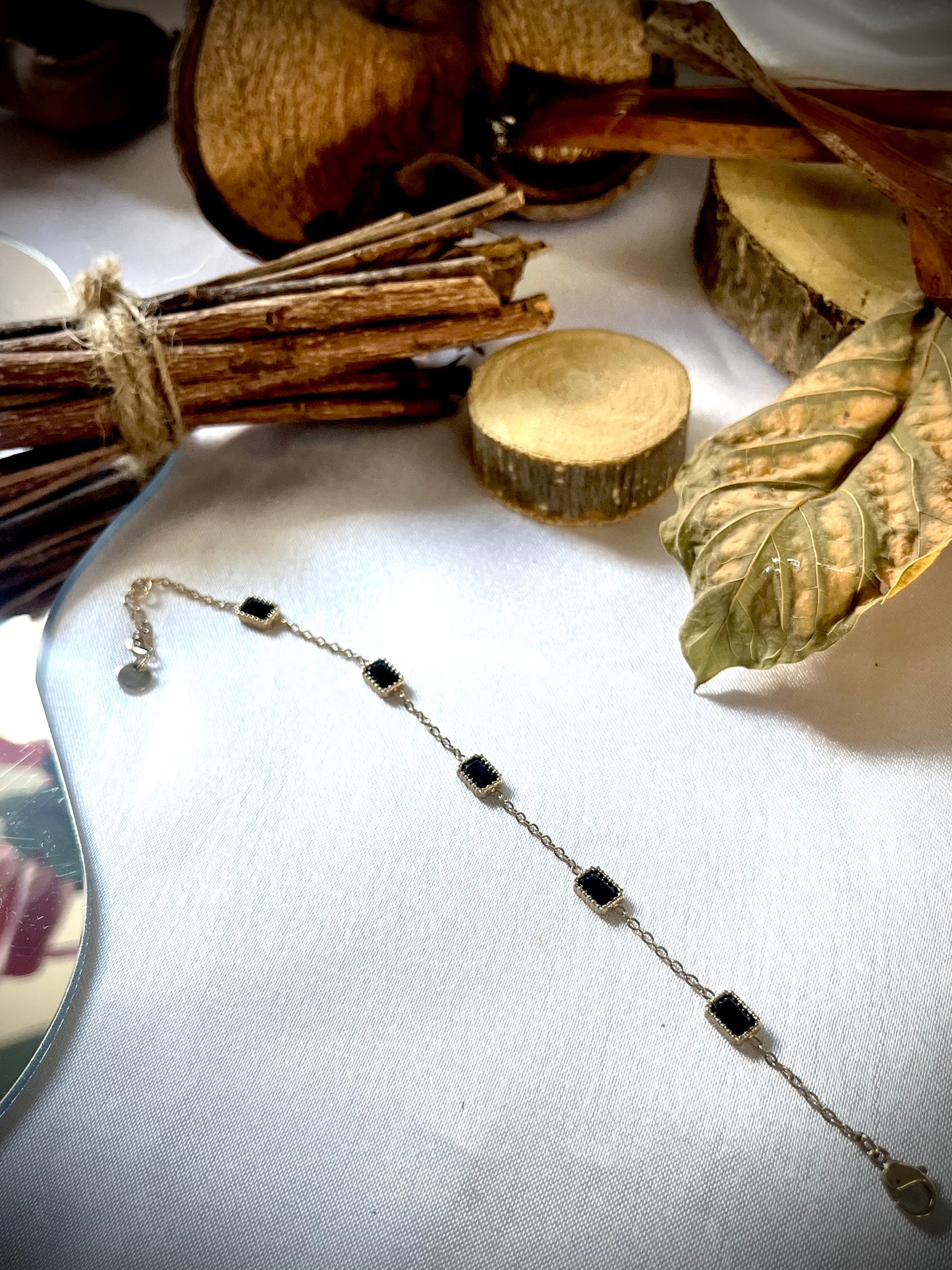 SELEDI l Bracelet doré et noir