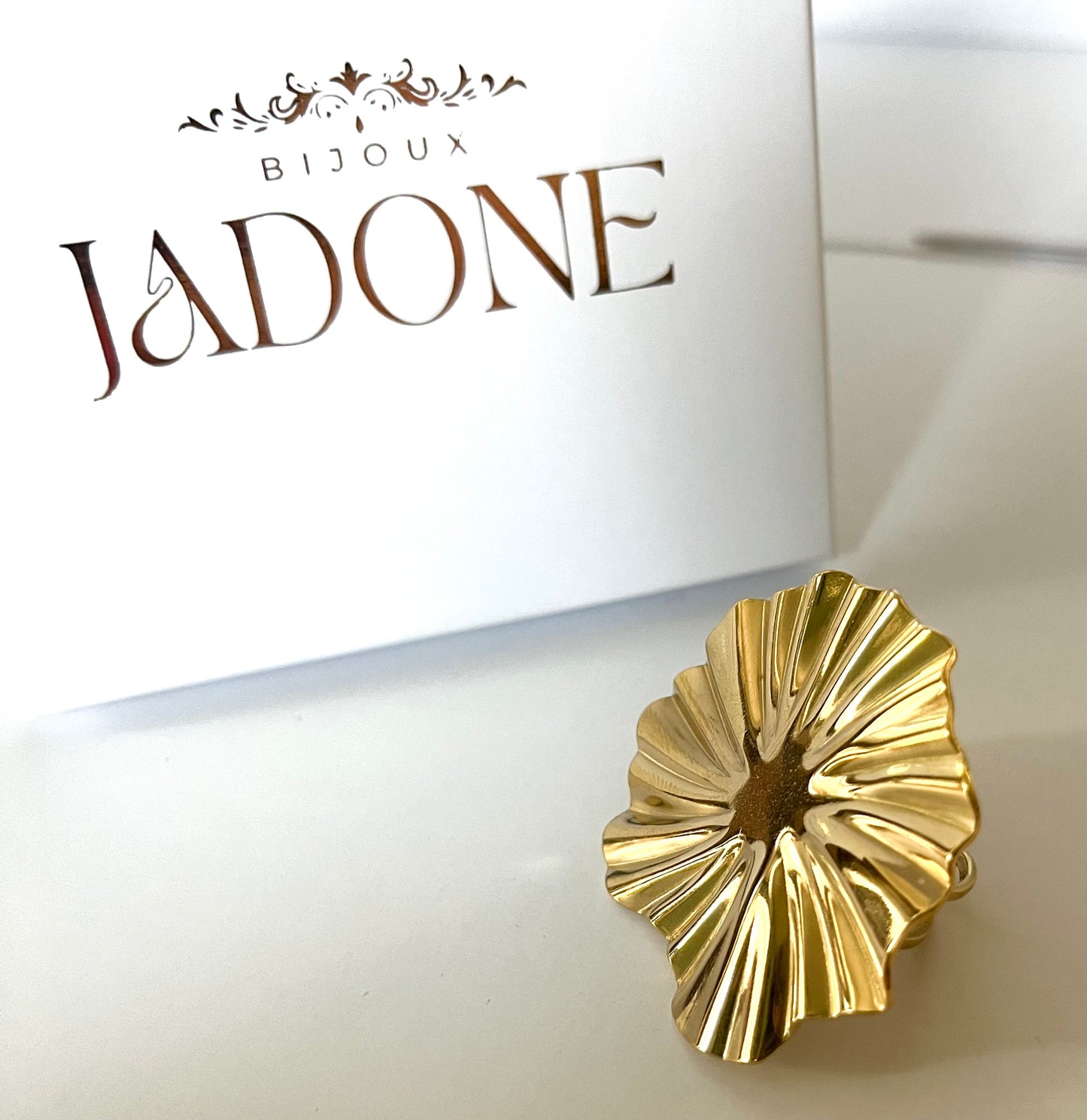 MATHILDE l Bague ajustable imposante dorée
