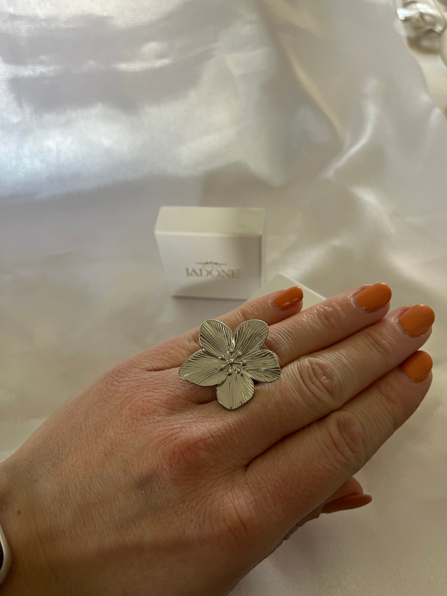 MALONA l Bague fleur dorée ou argentée