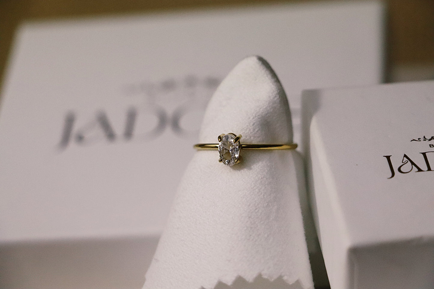 AZUR l Bague dorée en acier inoxydable et pierre serti