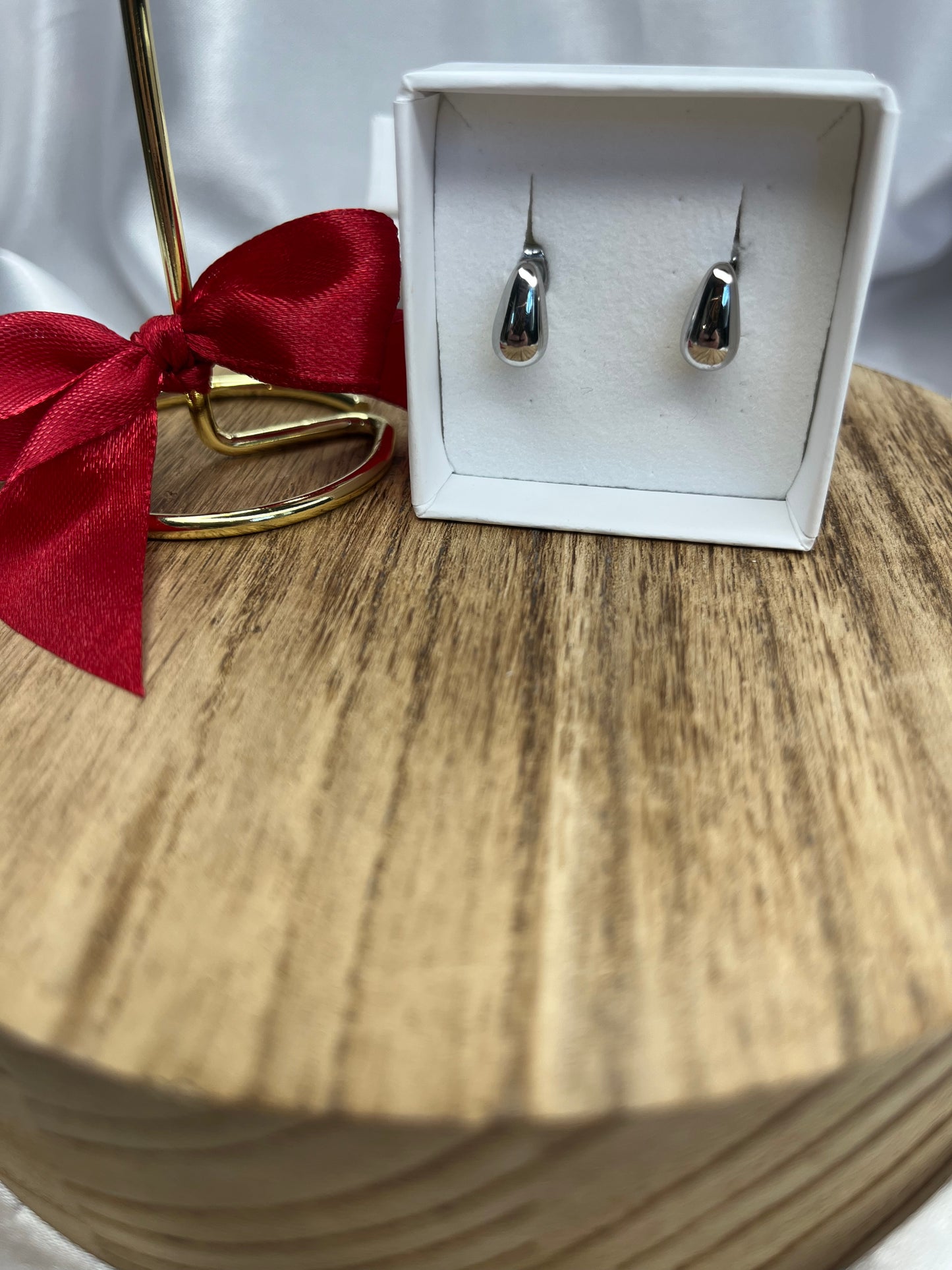 CARINE l Boucles d'oreilles petite gouttelette dorées ou argentées
