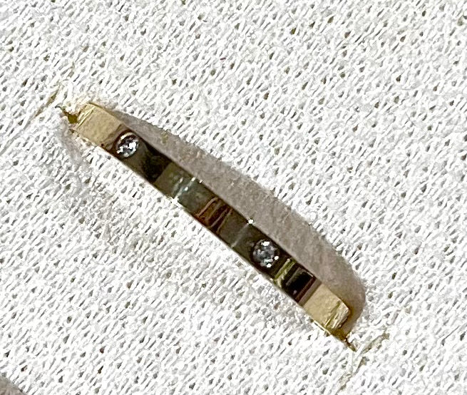 SYDNEY l Bague fine sertie de petits zircon blanc