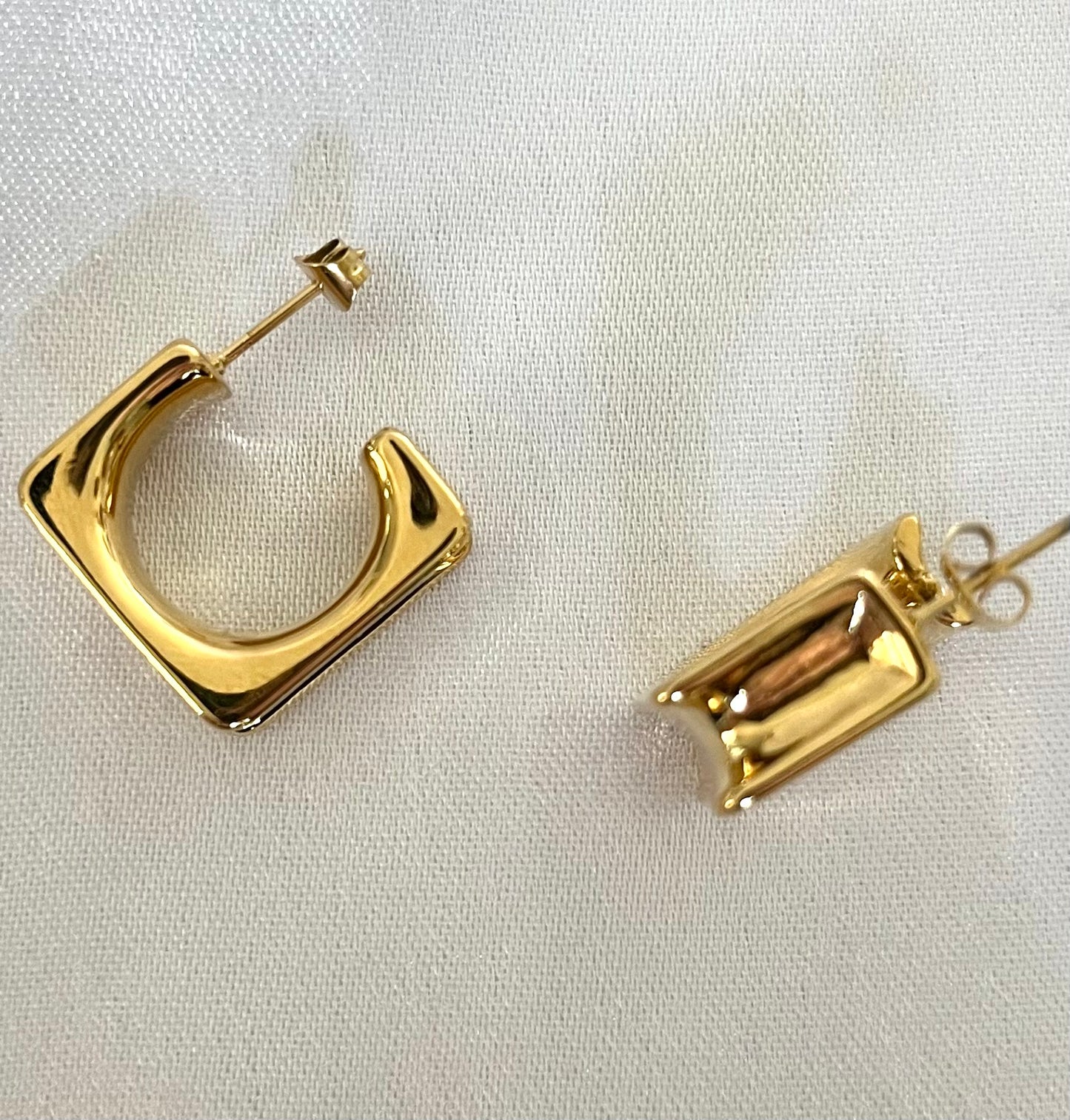 LOLITA l Boucles d'oreilles dorées