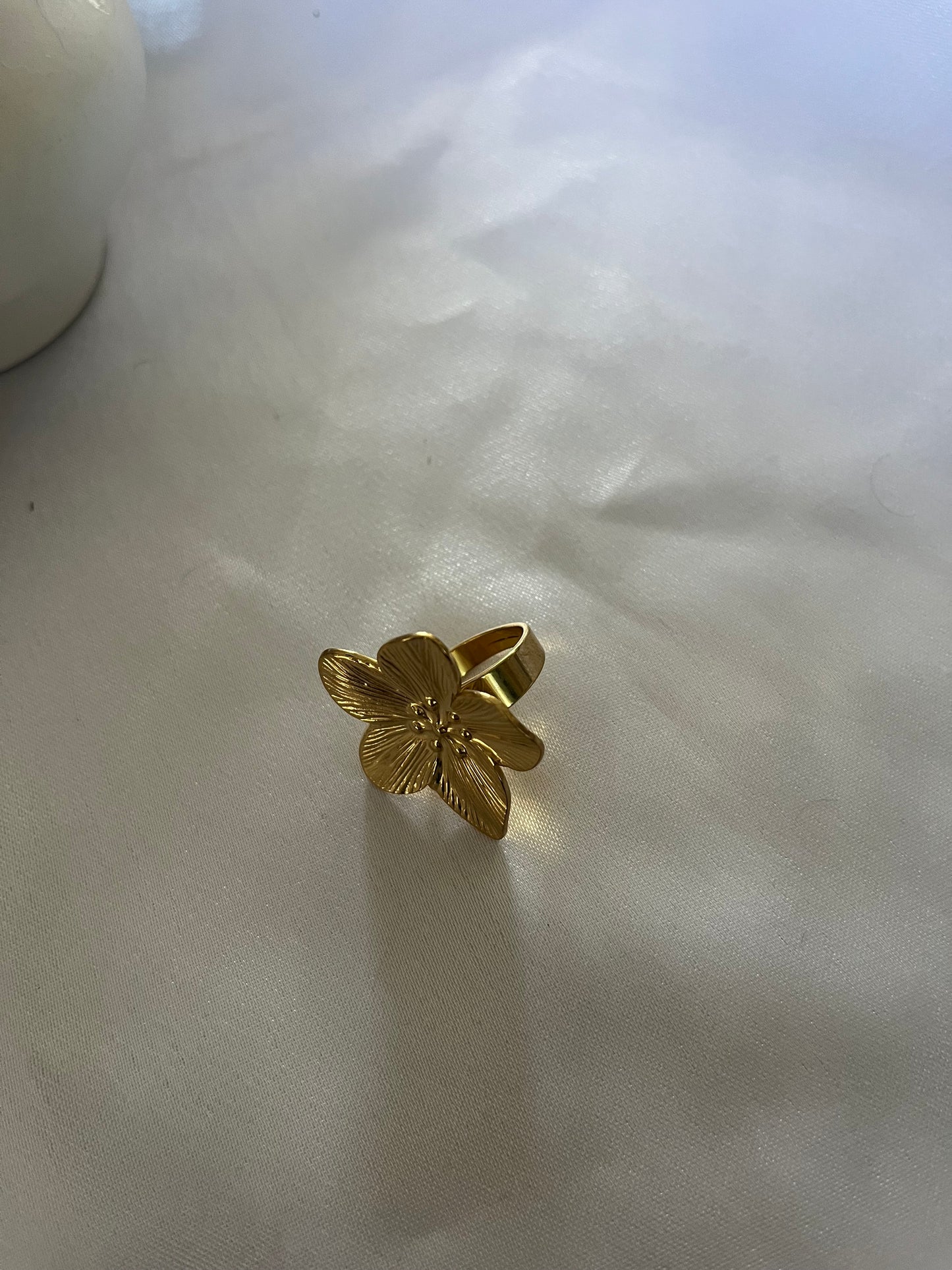 MALONA l Bague fleur dorée ou argentée