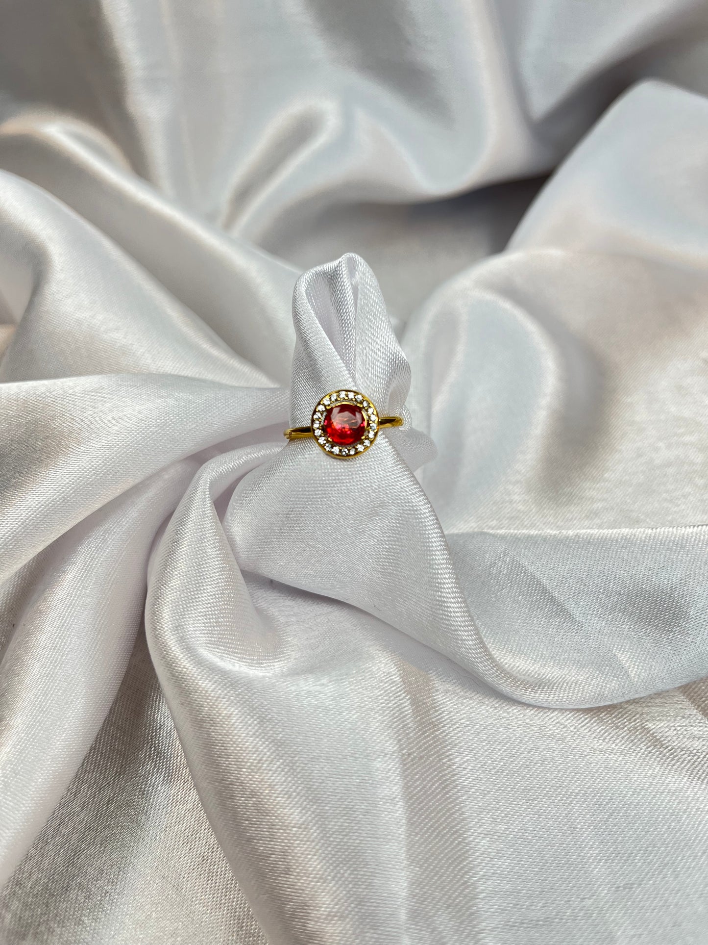 PROMESSE l Bague ajustable dorée, zircon blanc et rose