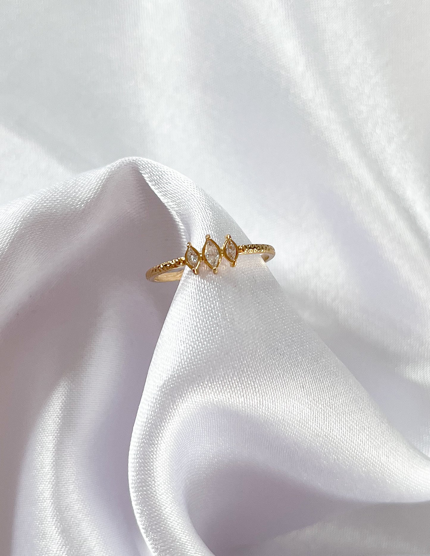 LUNA l Bague dorée en acier inoxydable