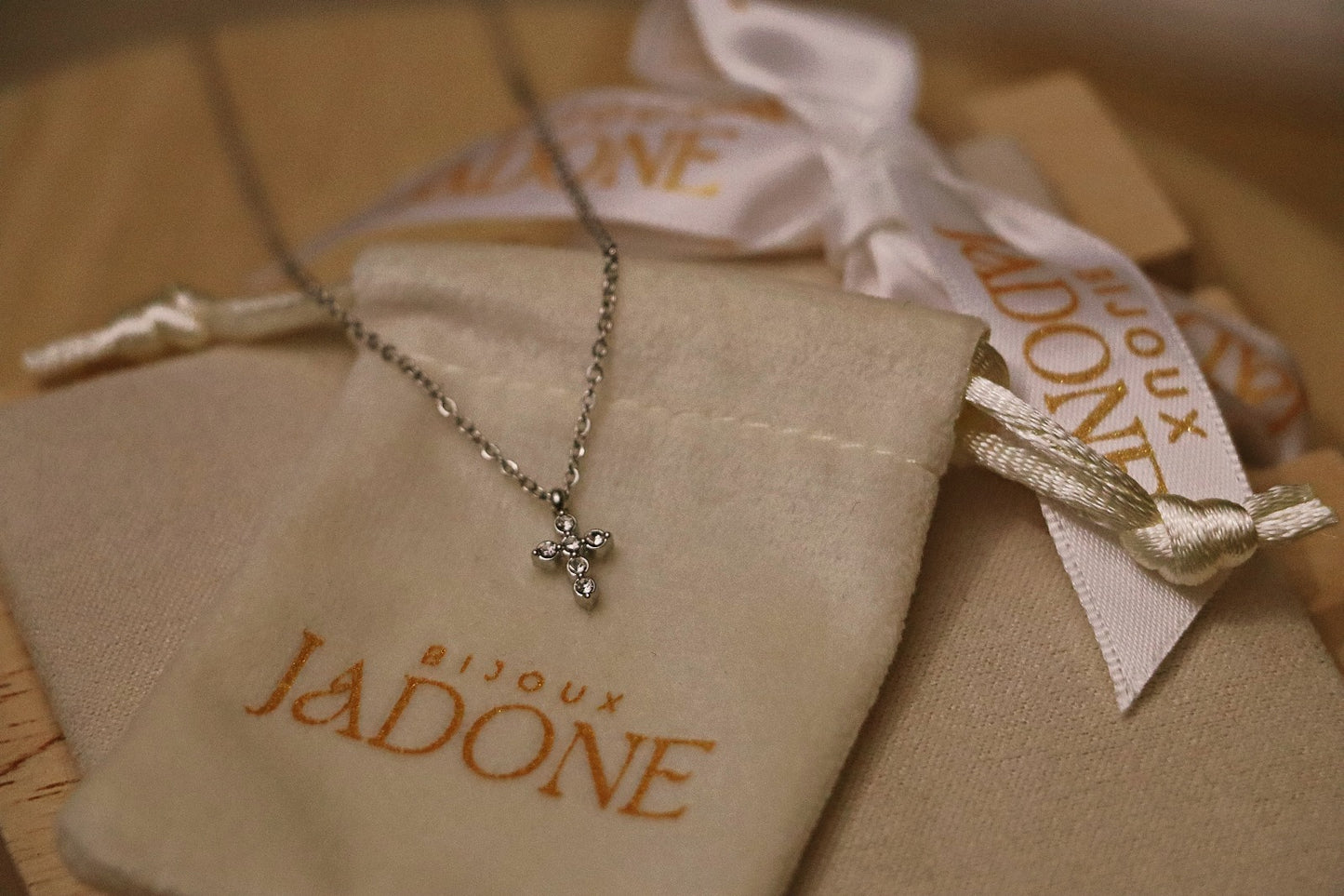 LENAIC l Collier doré ou argenté serti de zircon blanc