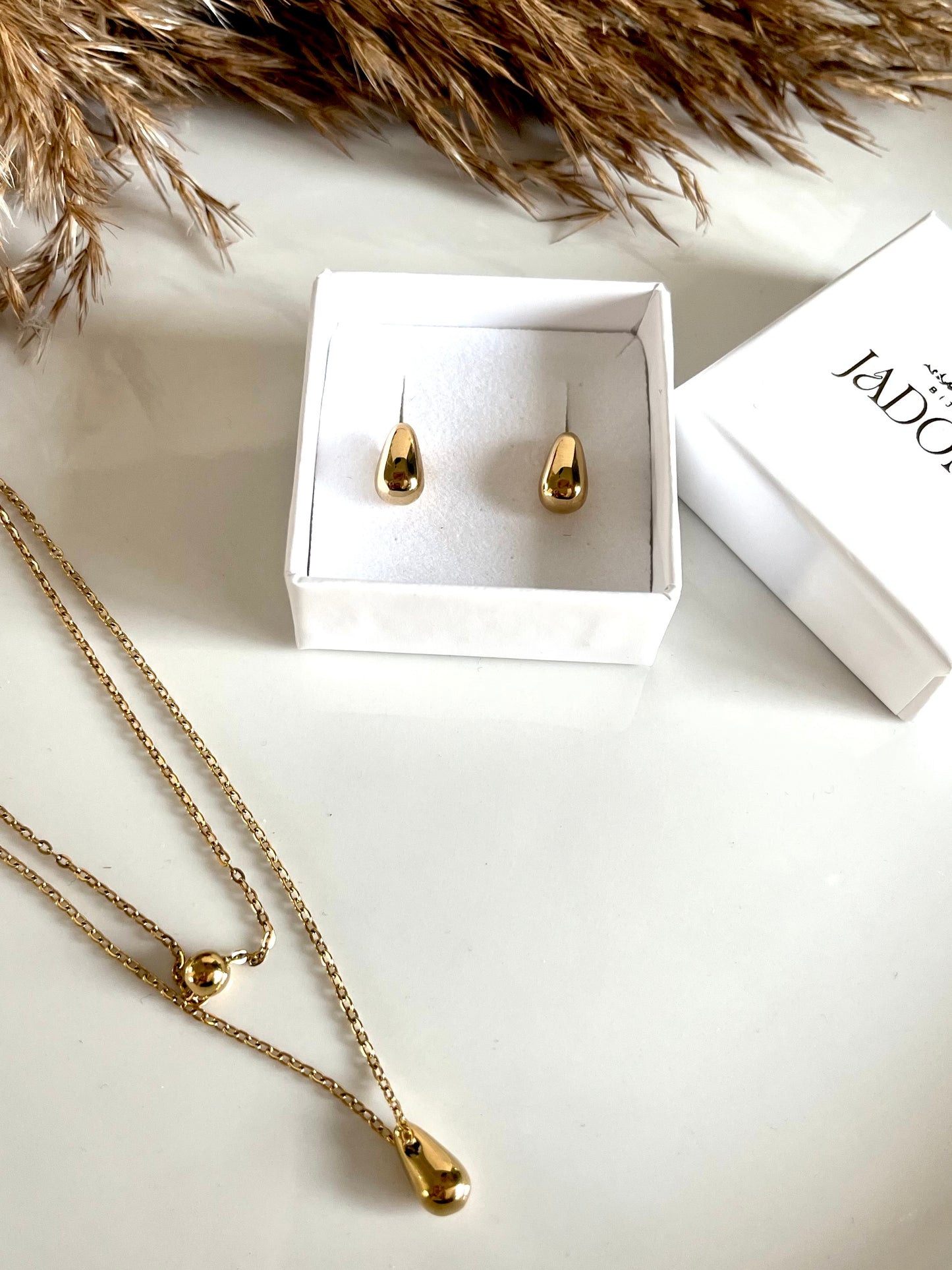 CARINE l Boucles d'oreilles et/ou collier petite gouttelette doré ou argenté