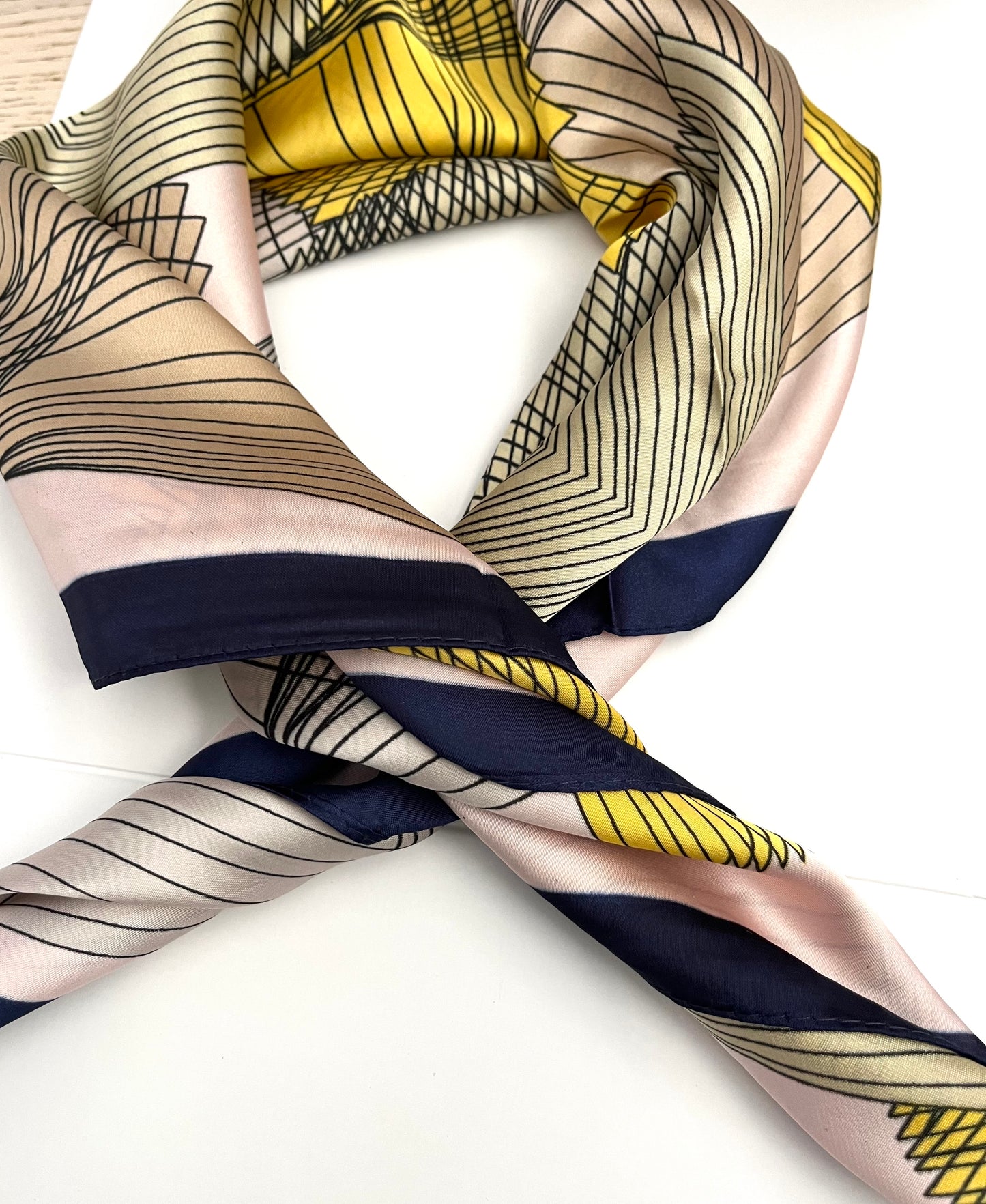 Soleil l Foulard chic jaune et bleu