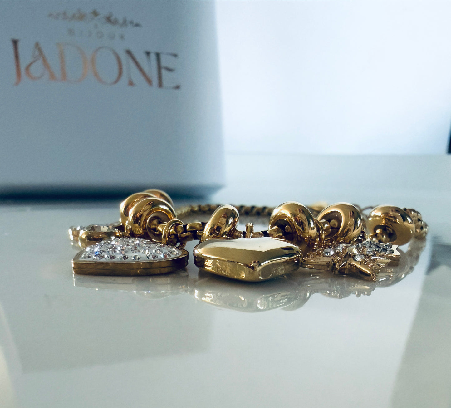 Constance l bracelet charms doré