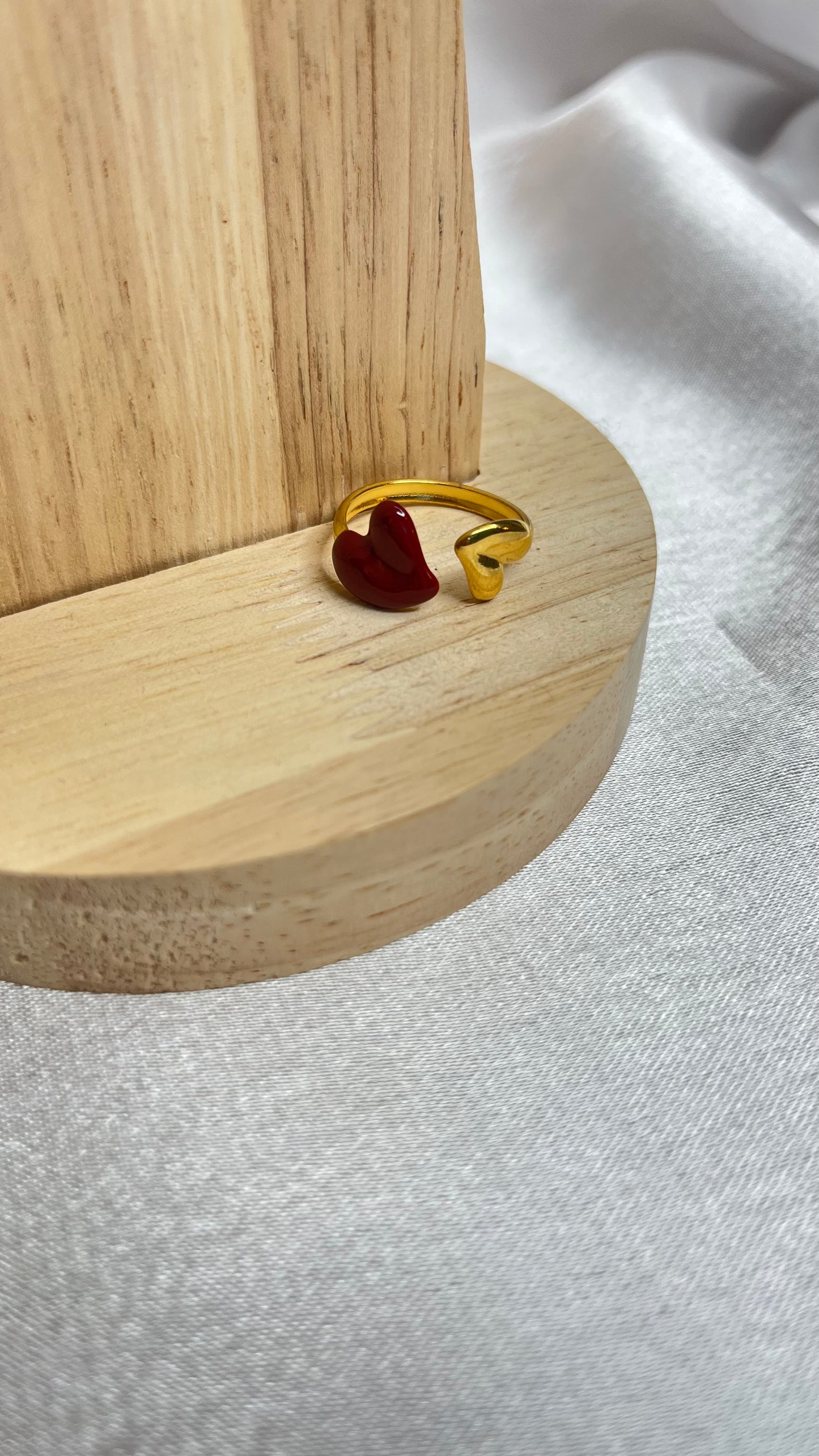 LIDiA l Bague cœur dorée et rouge