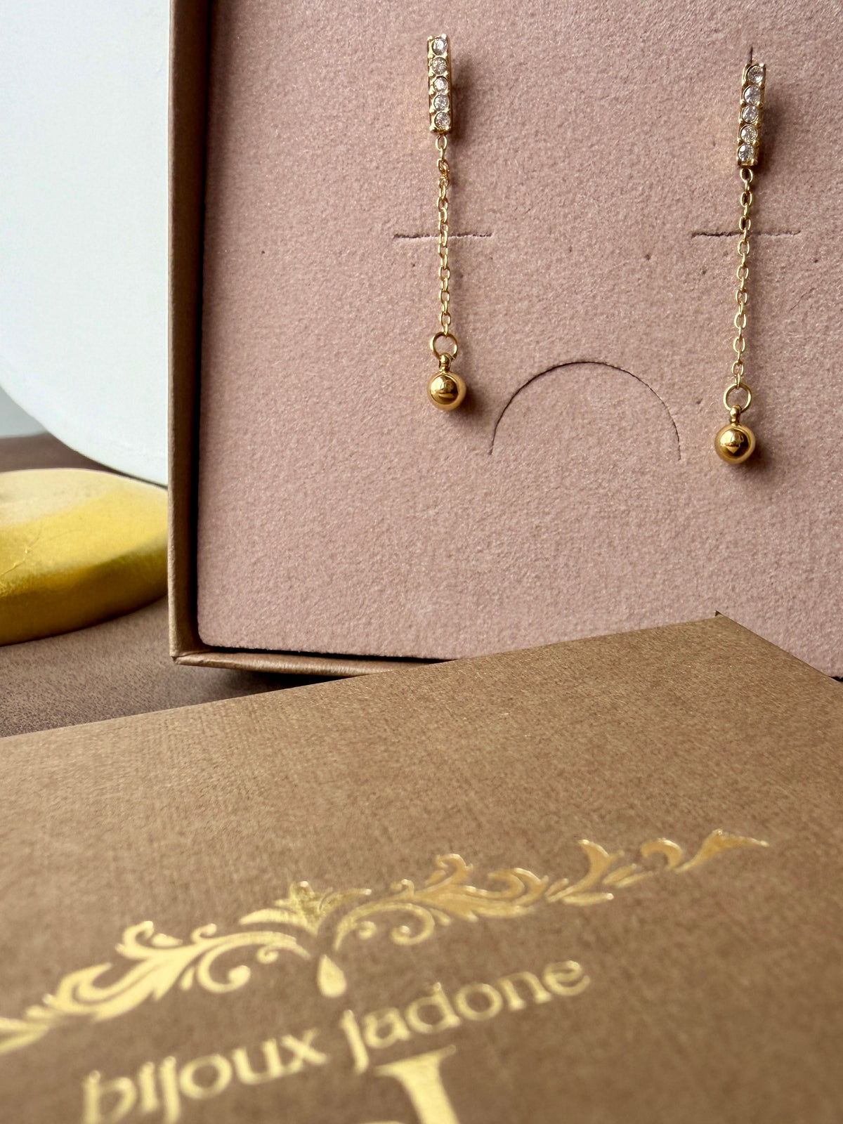 Gaya l Boucles d'oreilles pendente dorées