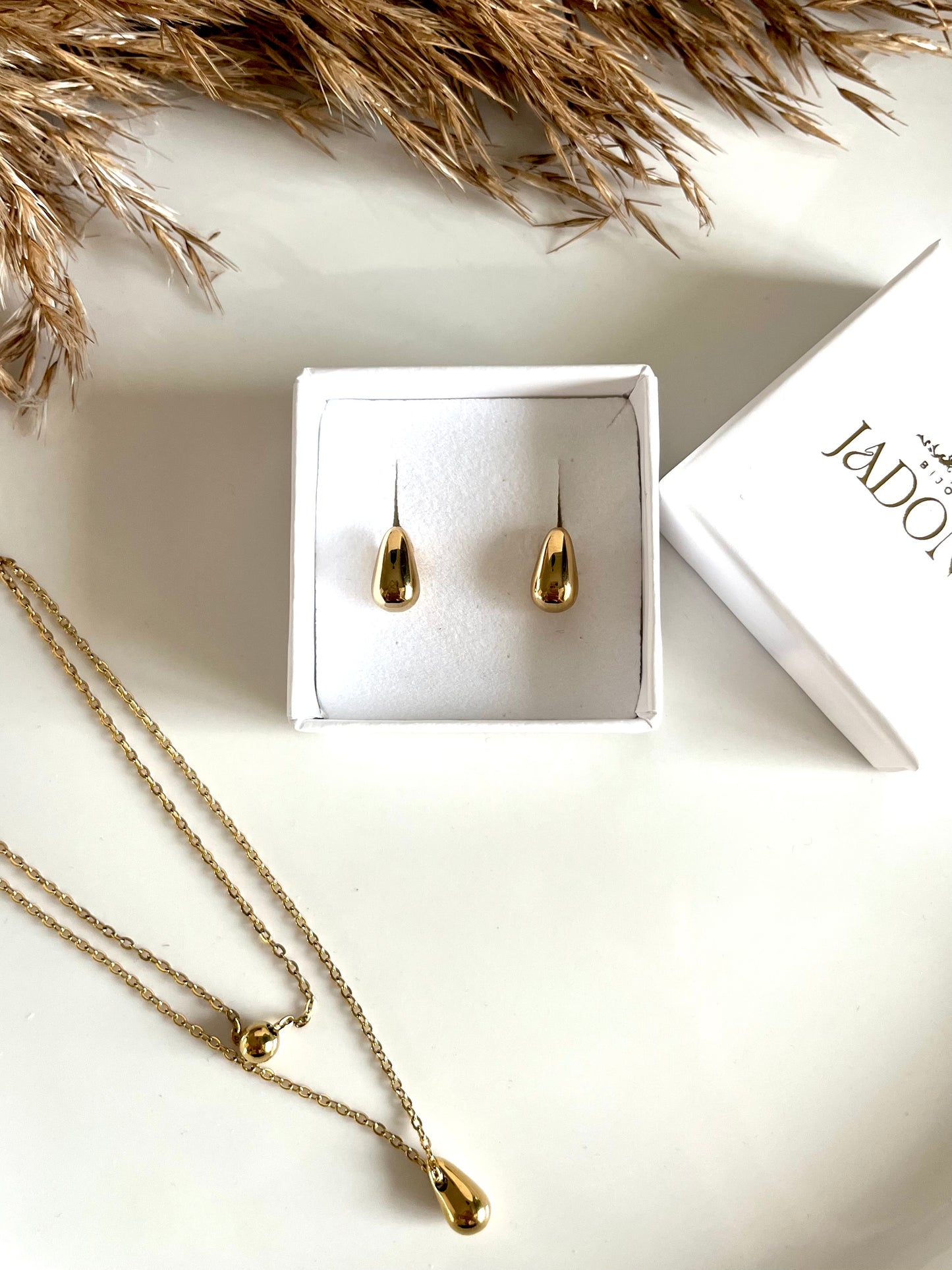 CARINE l Boucles d'oreilles et/ou collier petite gouttelette doré ou argenté
