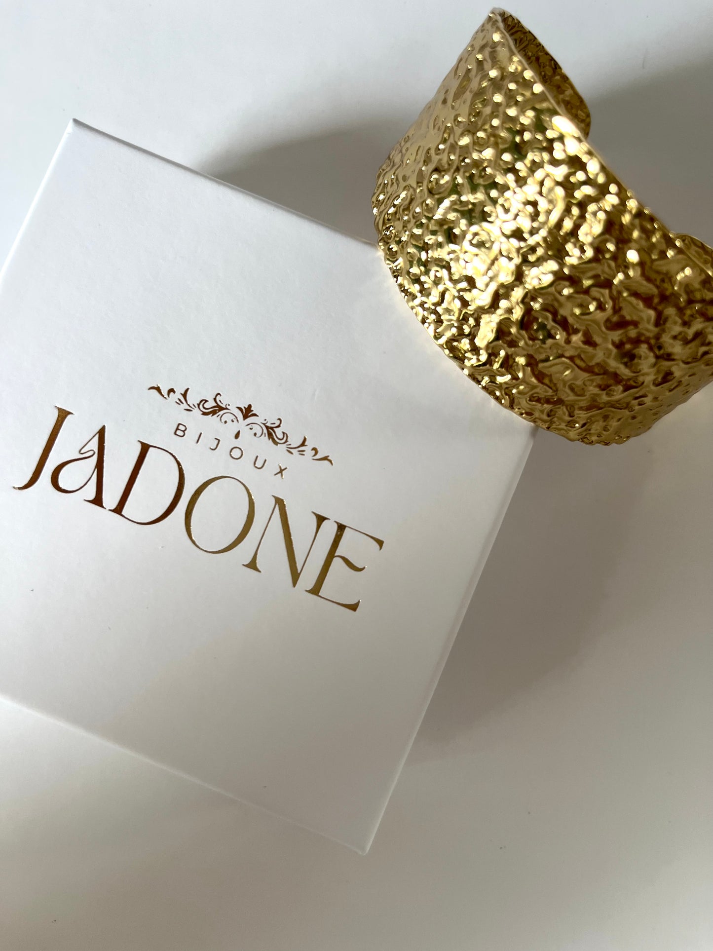 Nerida l Bracelet jonc doré ajustable
