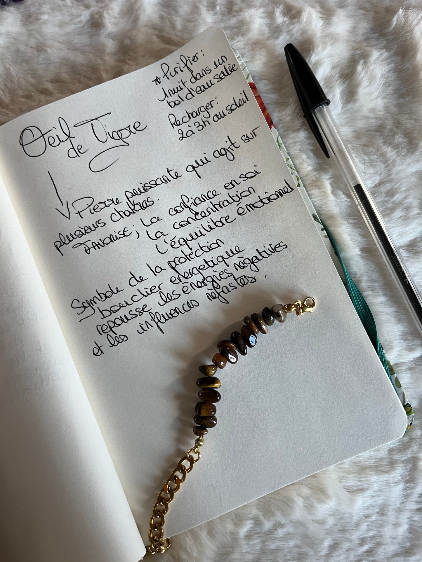 Blima l bracelet doré Œil de Tigre