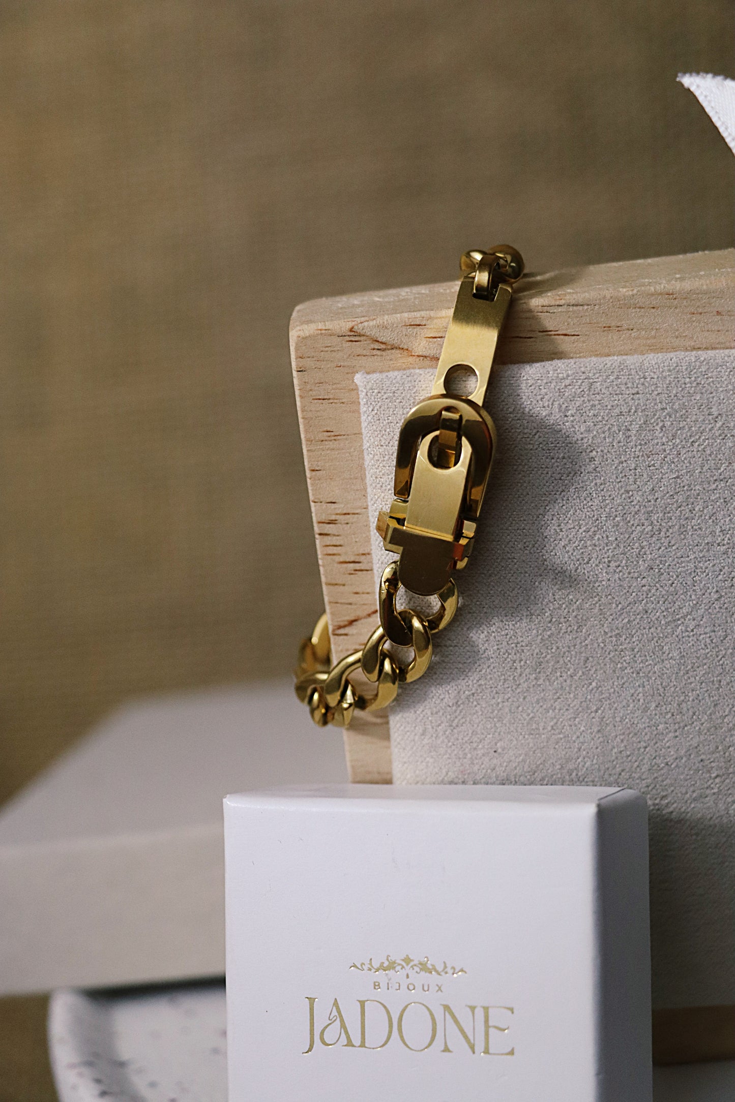 CLINT l Bracelet ceinturons argenté ou doré