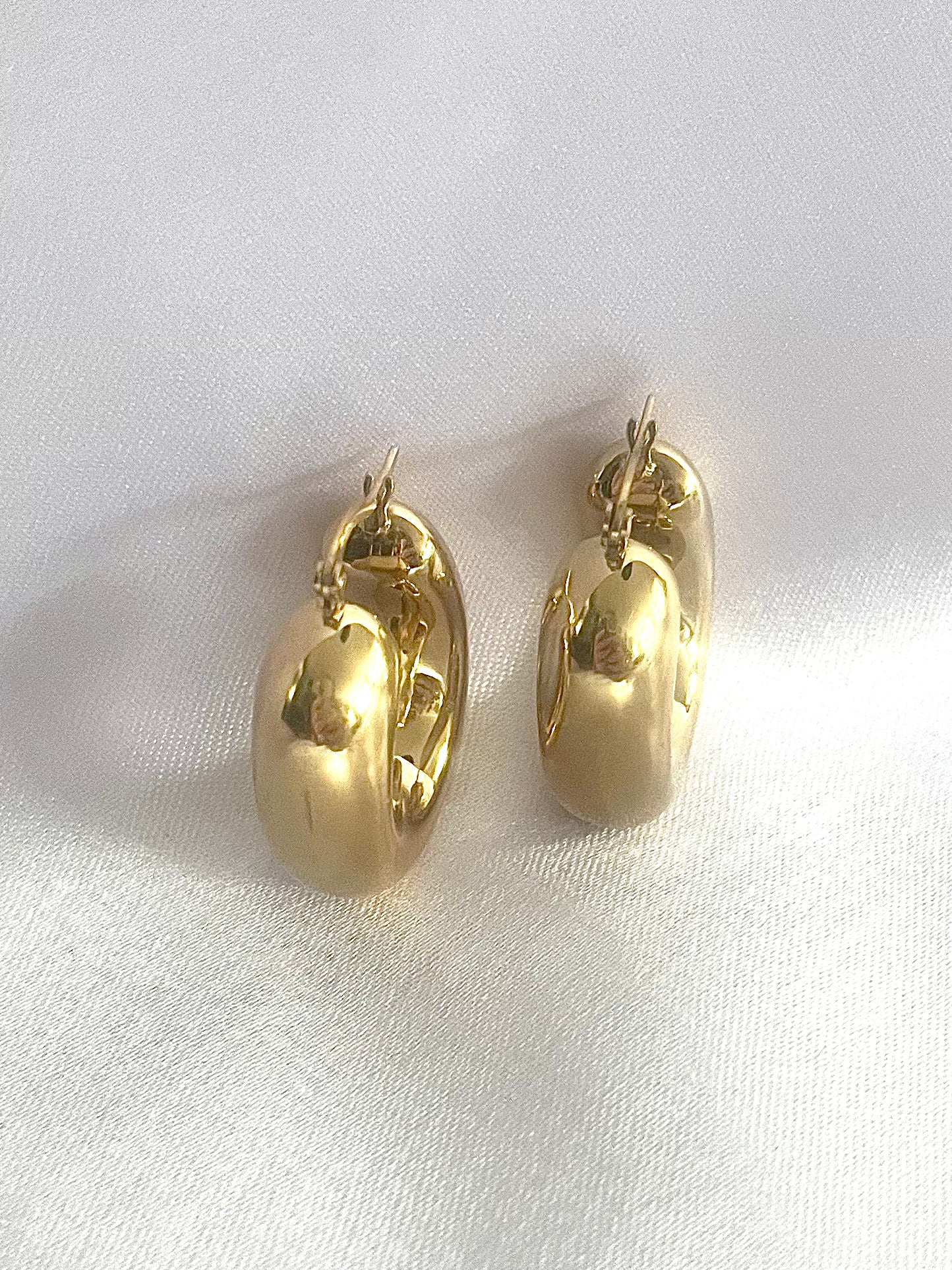 JANEIRO l Boucles d'oreilles forme géométrique dorées