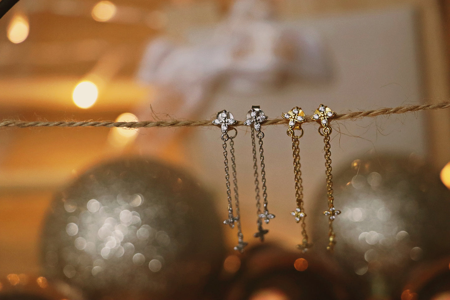 SOPRANE l boucles d'oreilles tombantes et zircon blanc dorées ou argentées