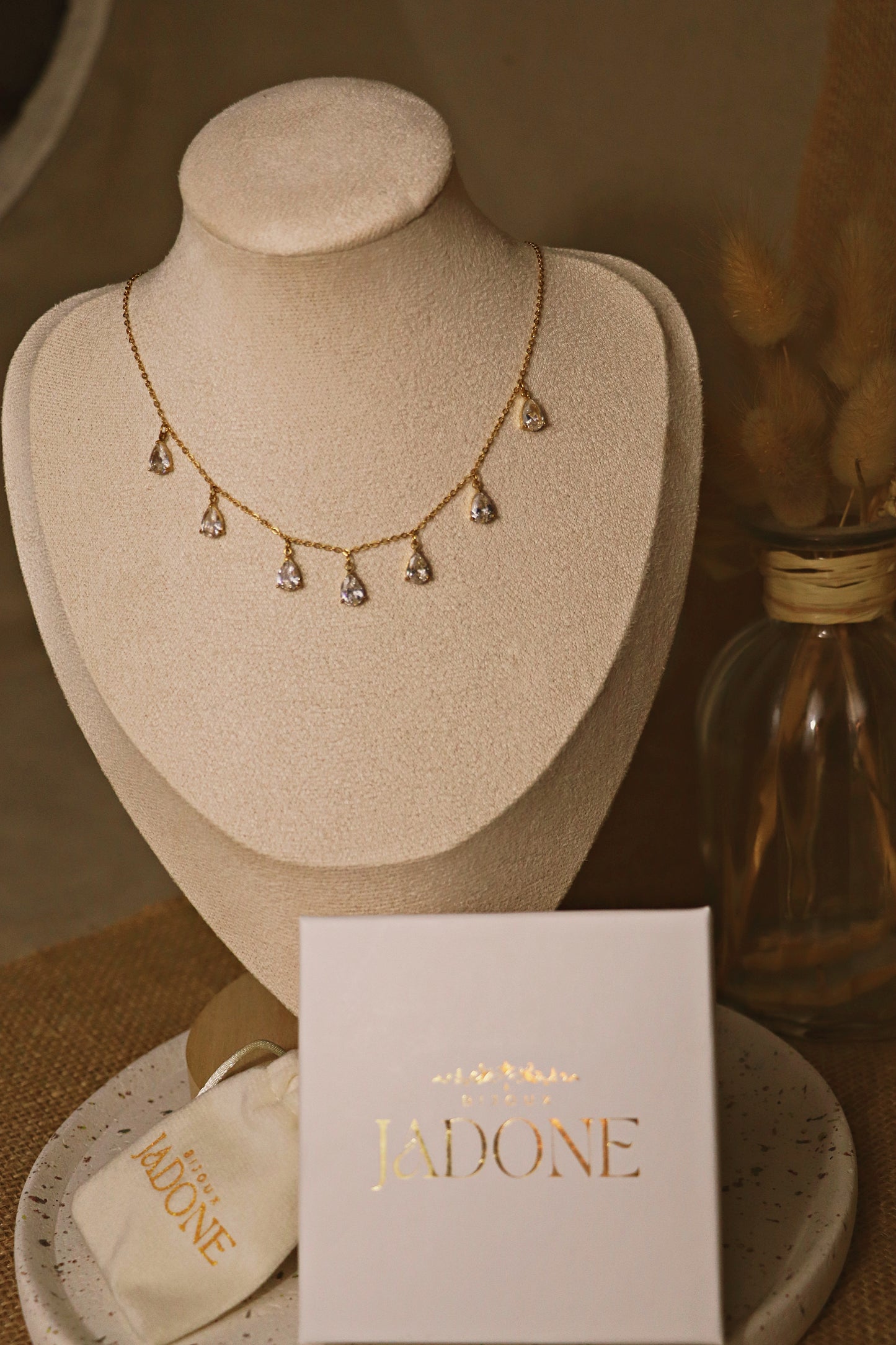 LORENA l Collier doré et zircons blanc multiples